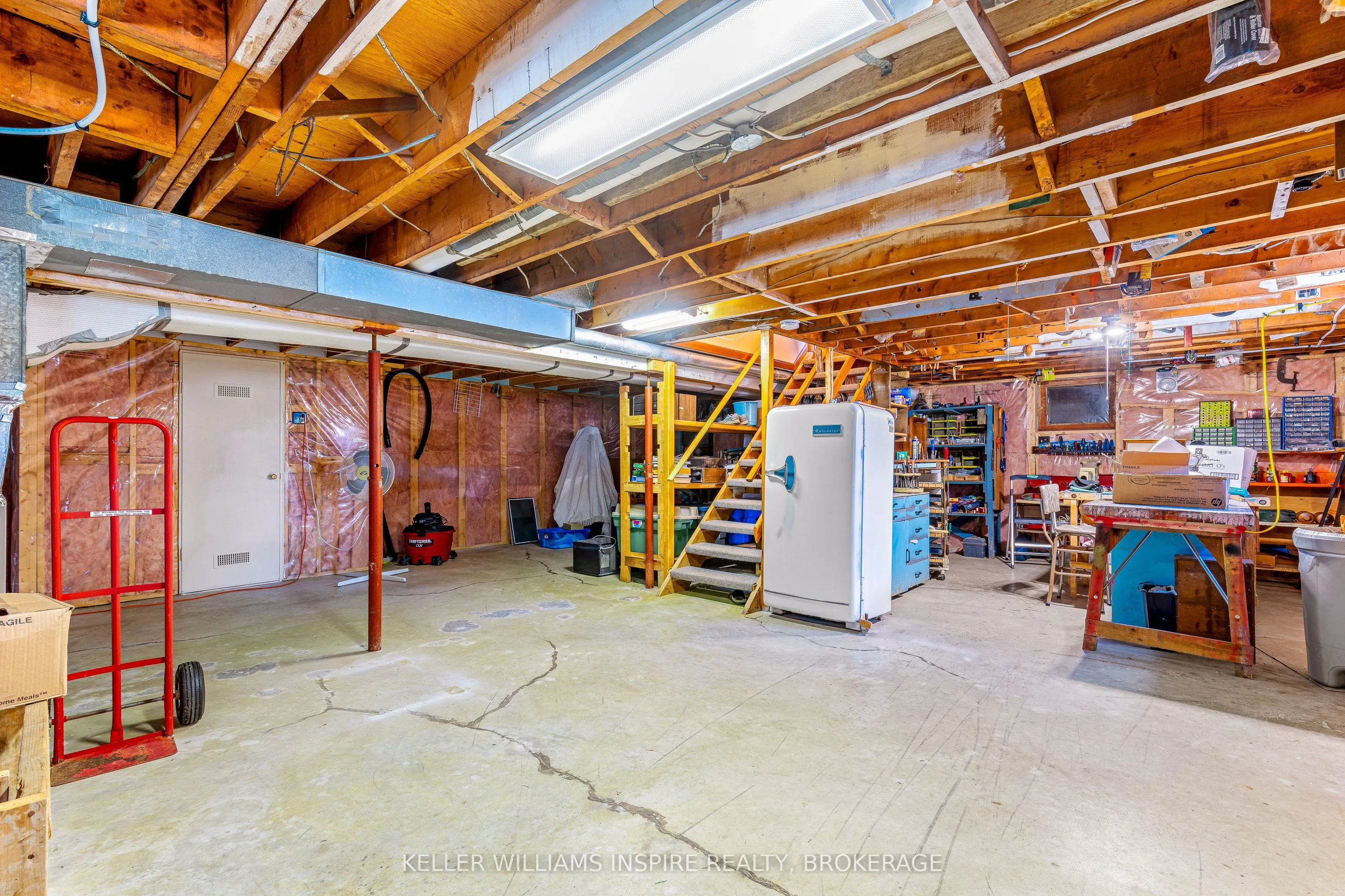 987 Sydenham Road