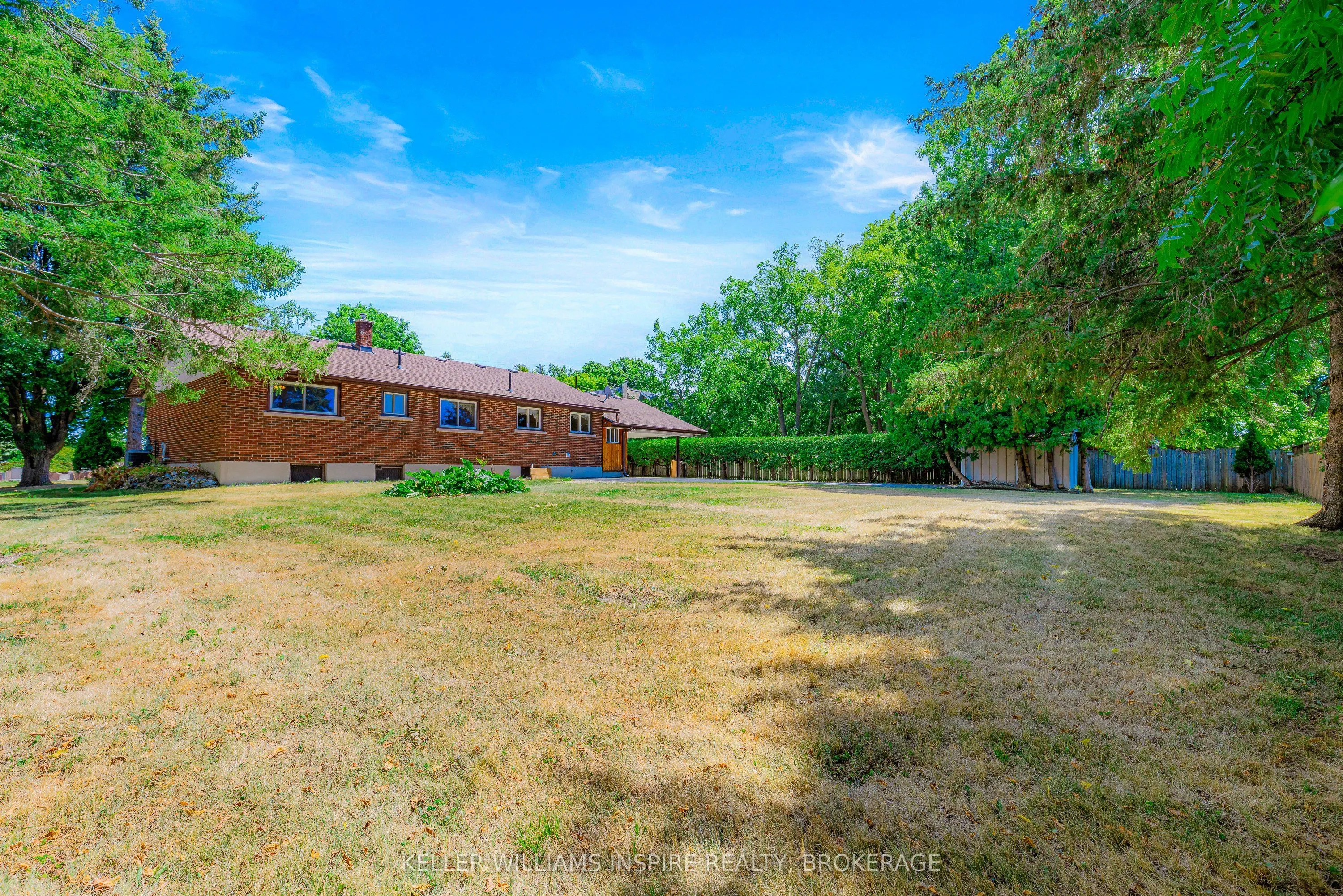 987 Sydenham Road