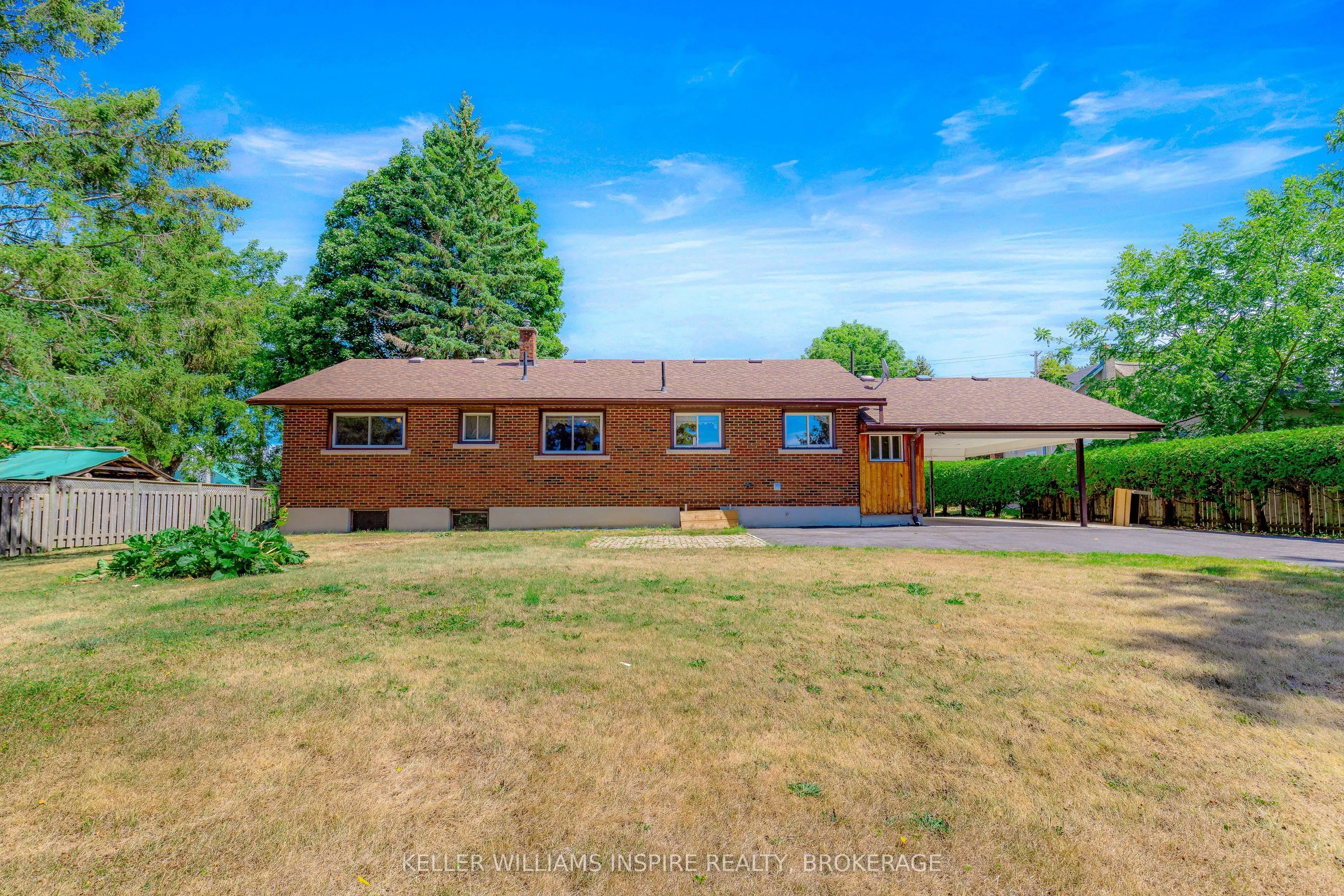 987 Sydenham Road