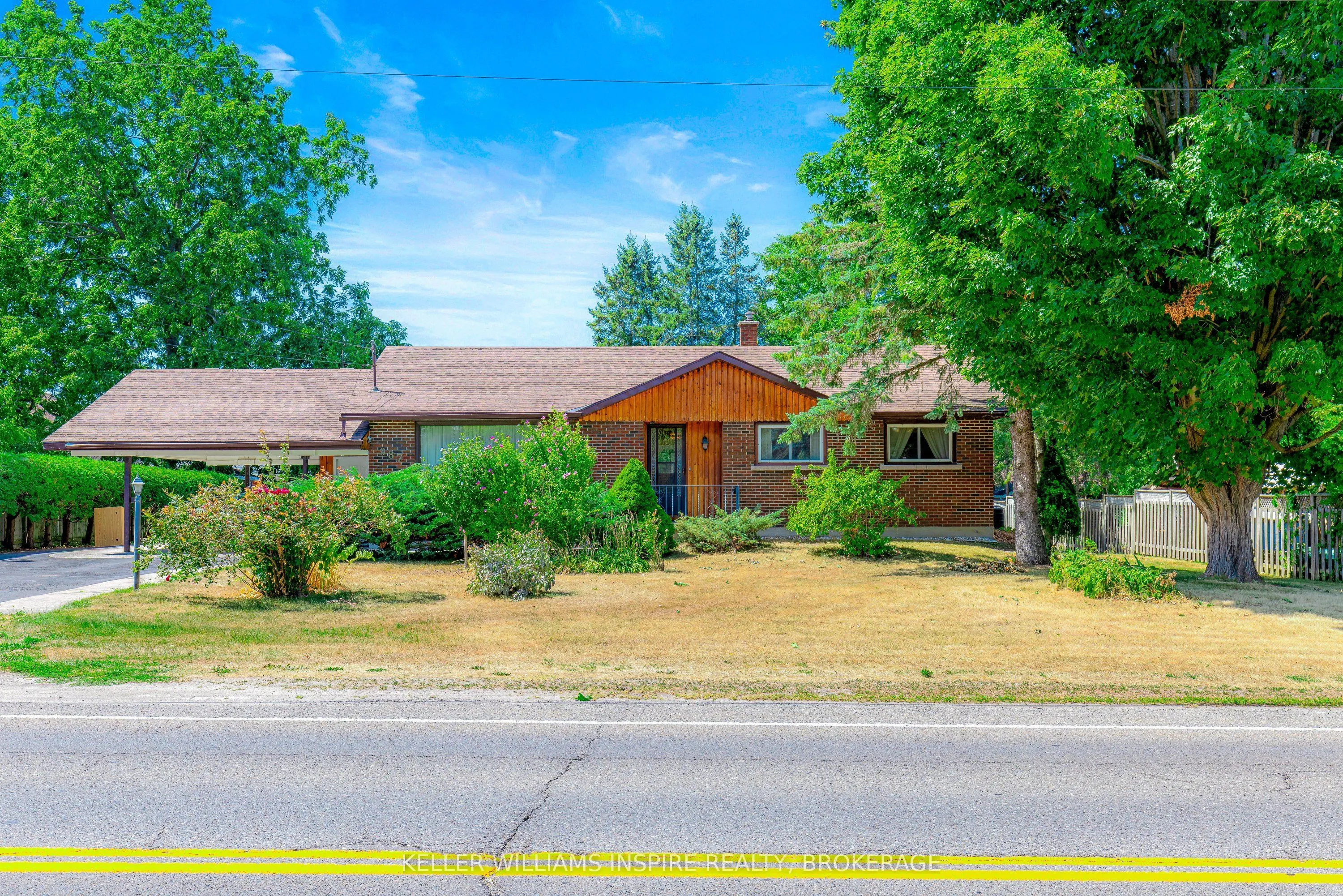 987 Sydenham Road