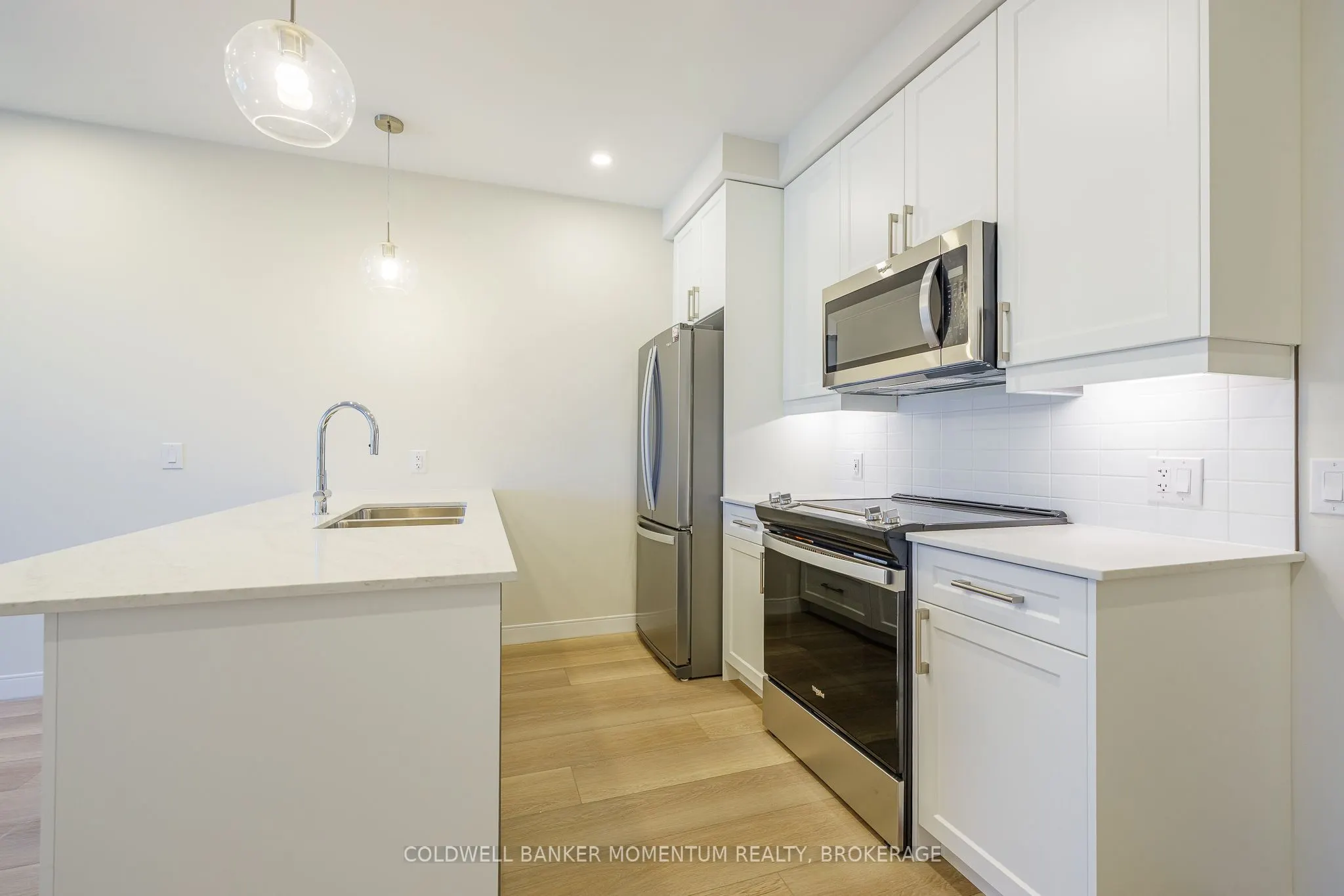 118 West Street, #403