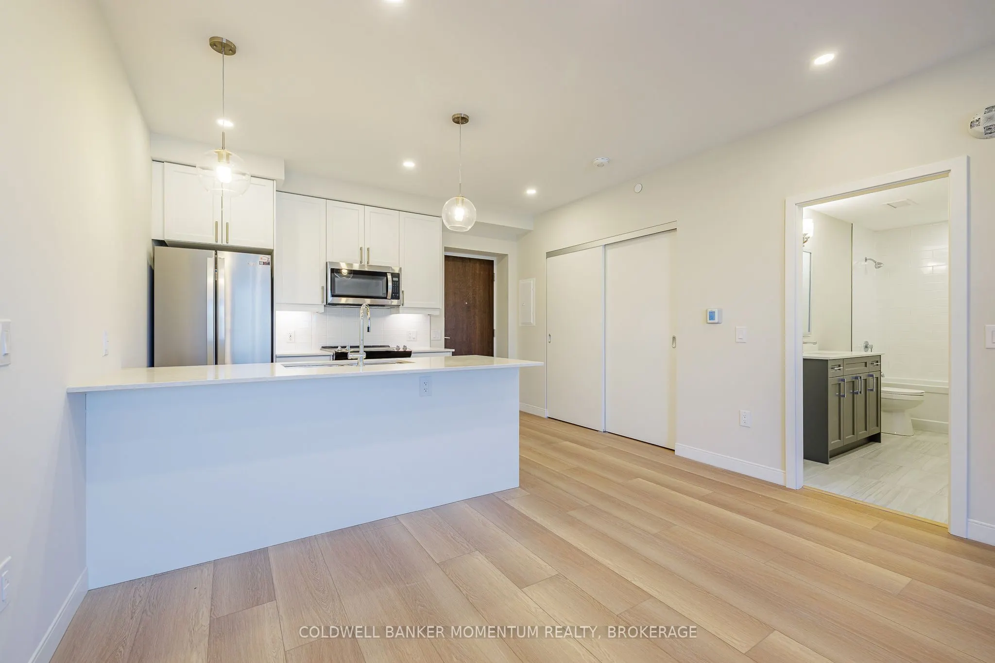 118 West Street, #403