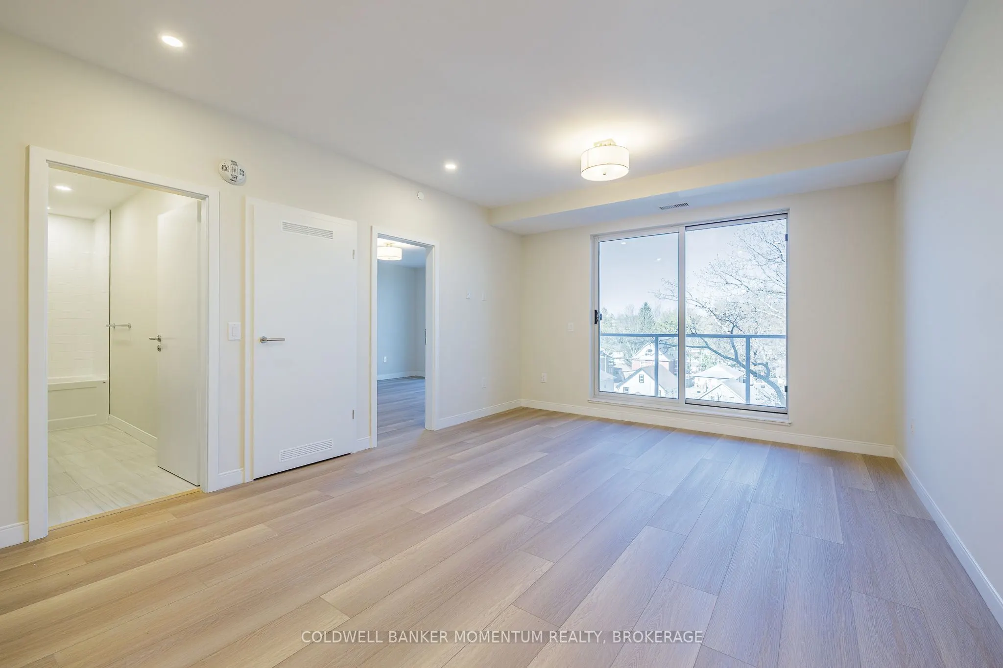 118 West Street, #403