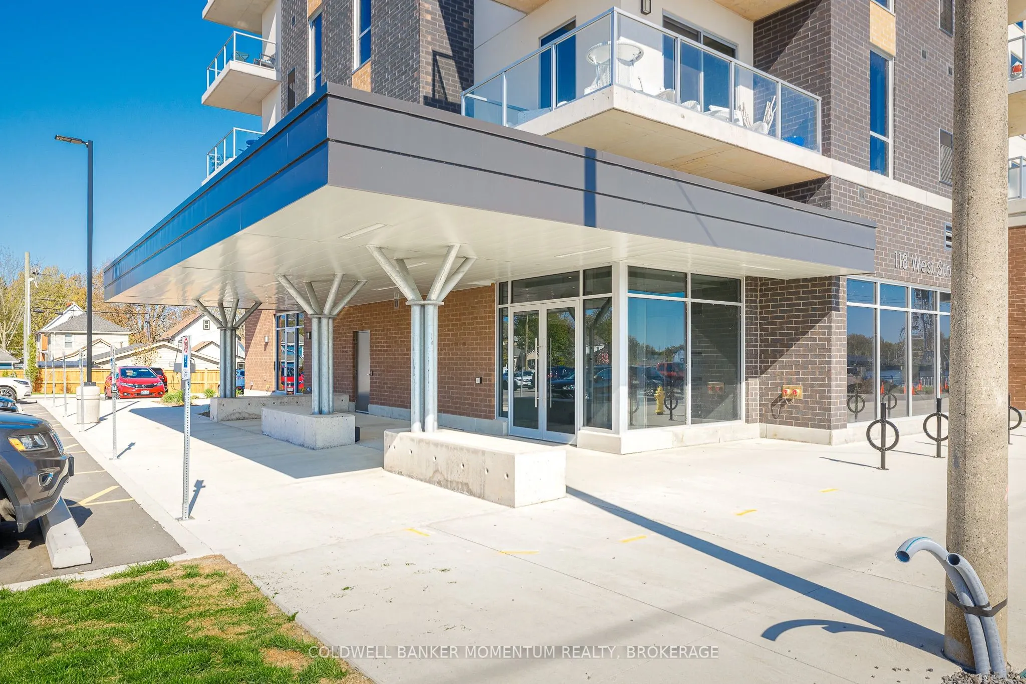 118 West Street, #403