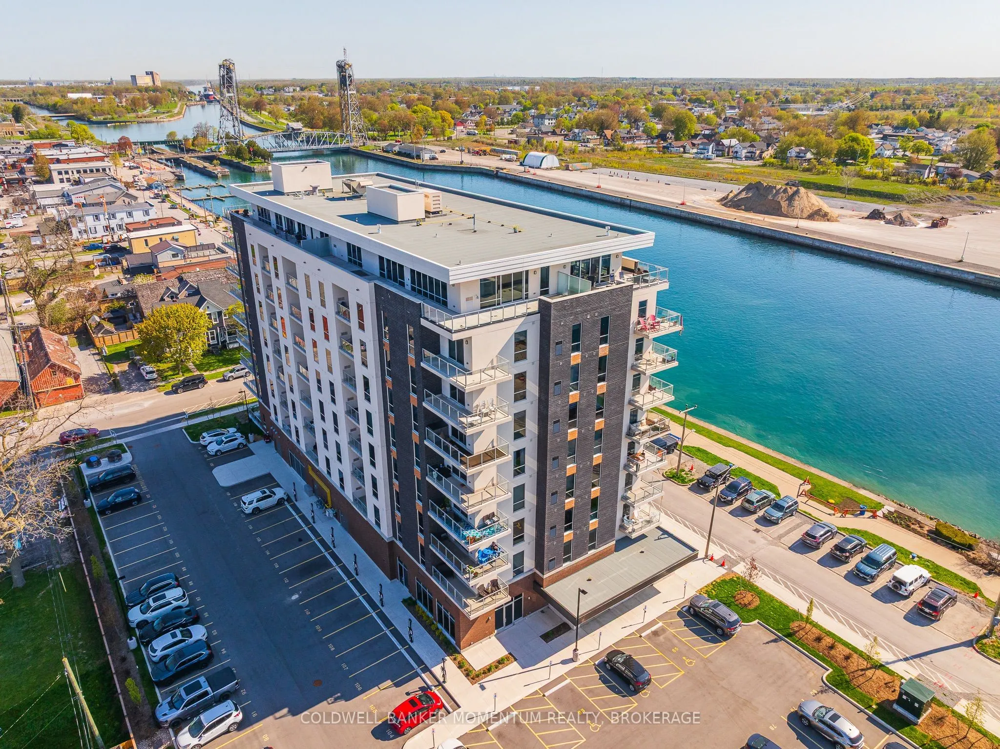 118 West Street, #403