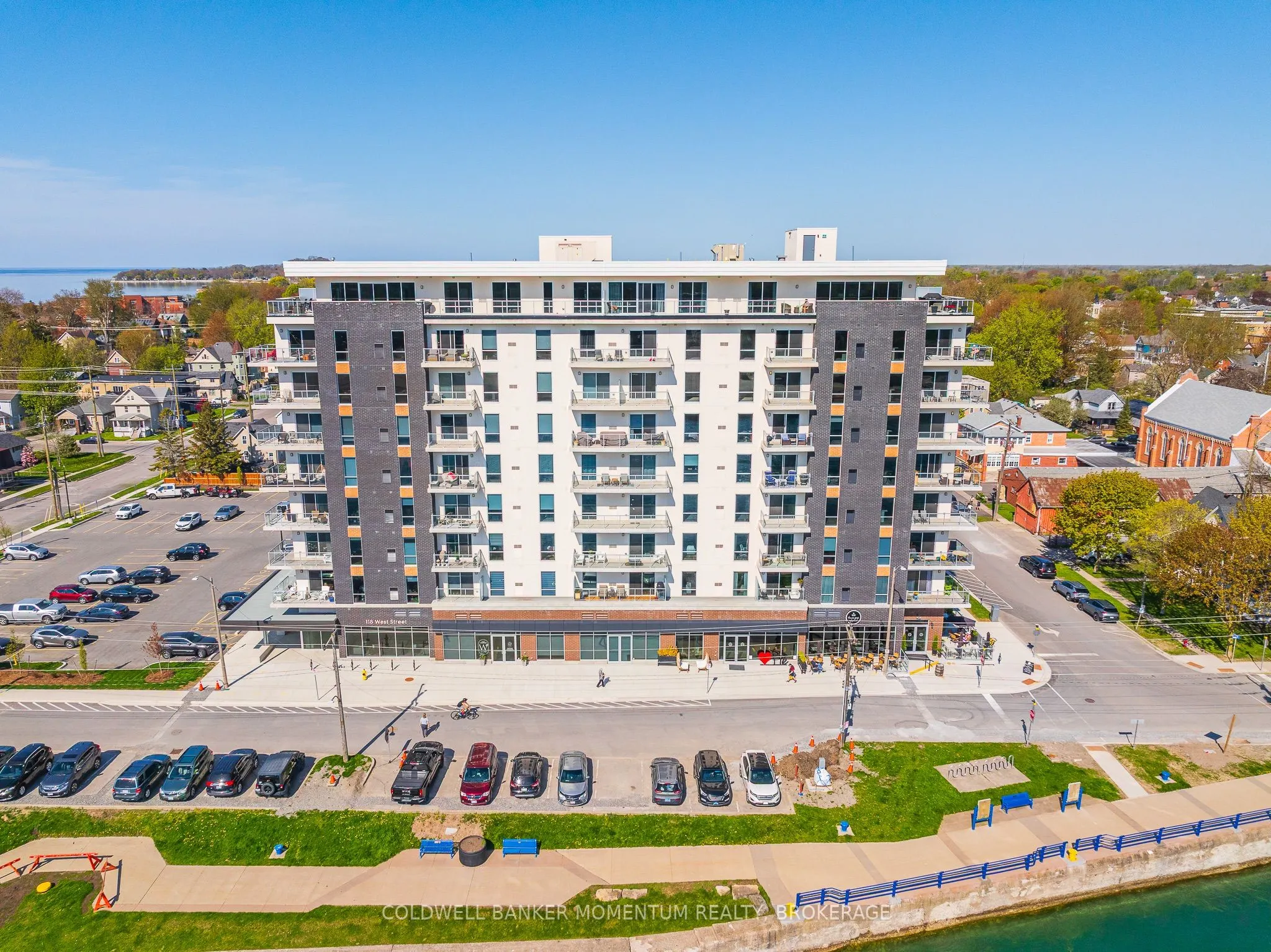 118 West Street, #403