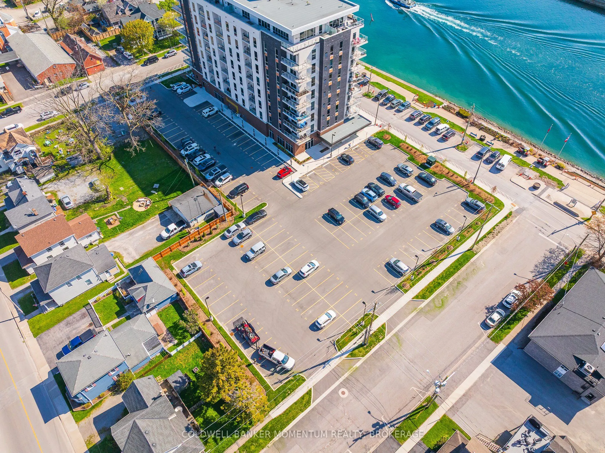118 West Street, #403