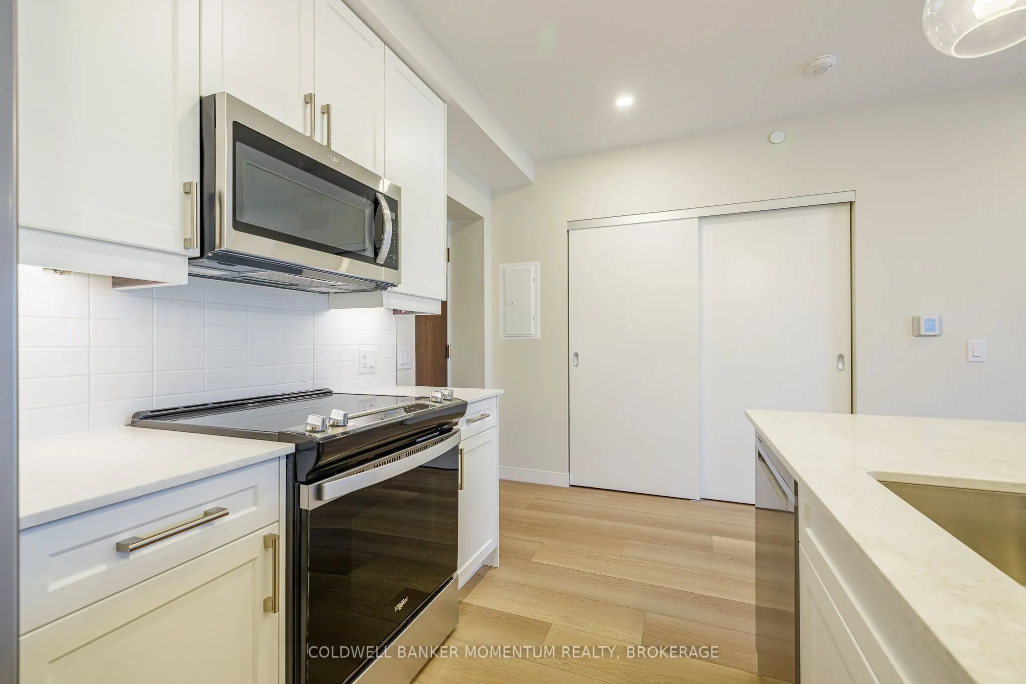 118 West Street, #403