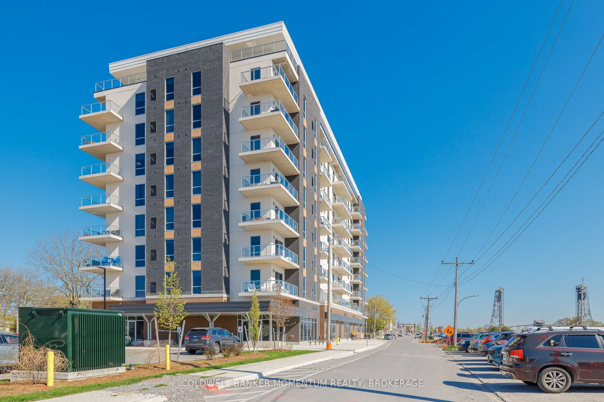 118 West Street, #403