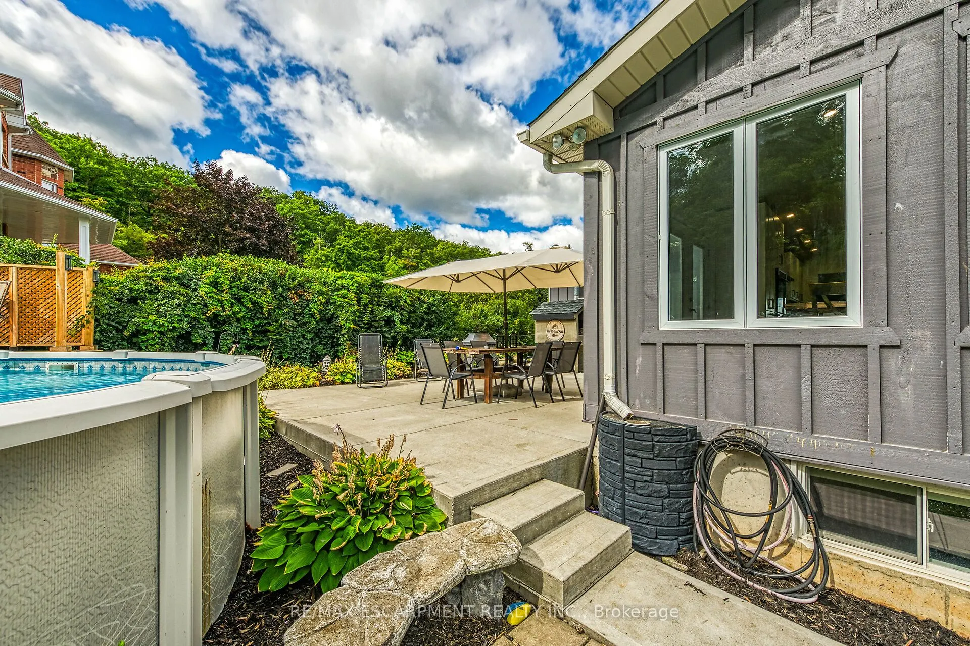 142 McNeilly Road