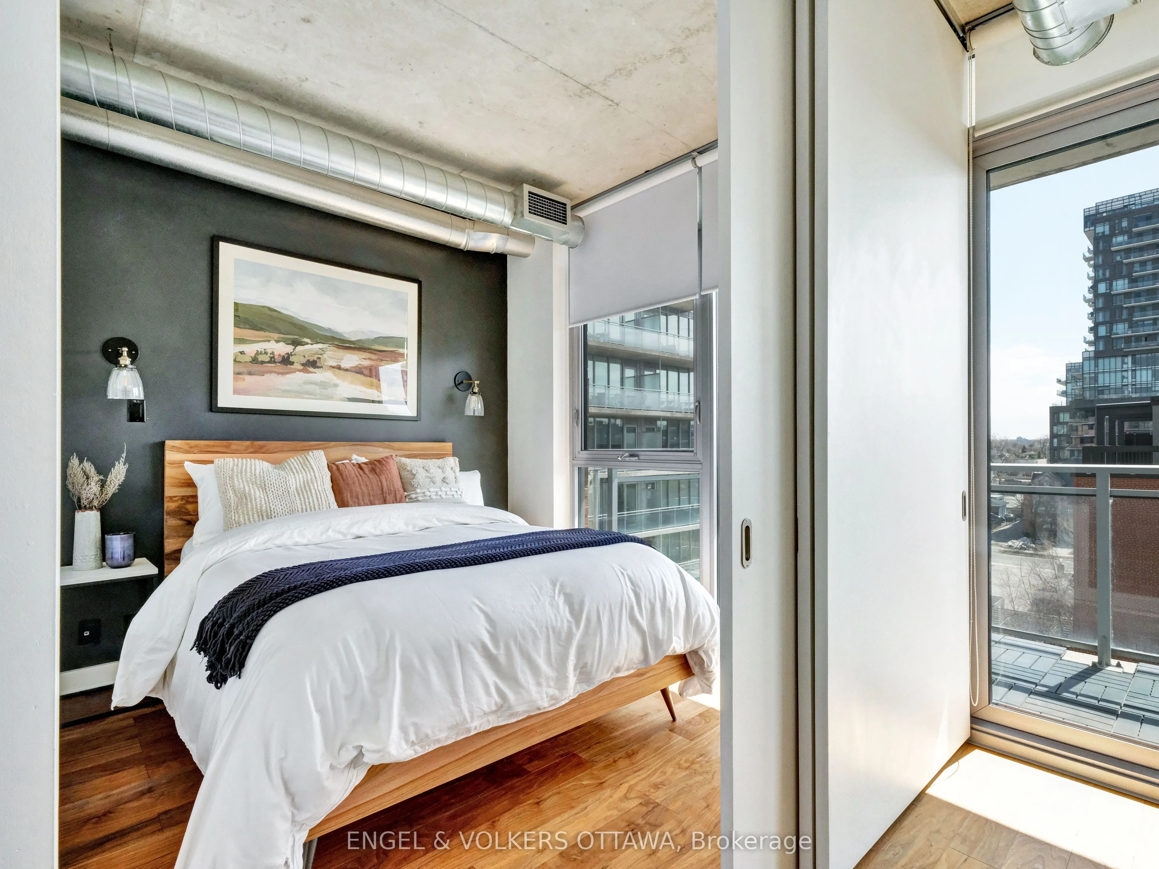 360 McLeod Street, #516