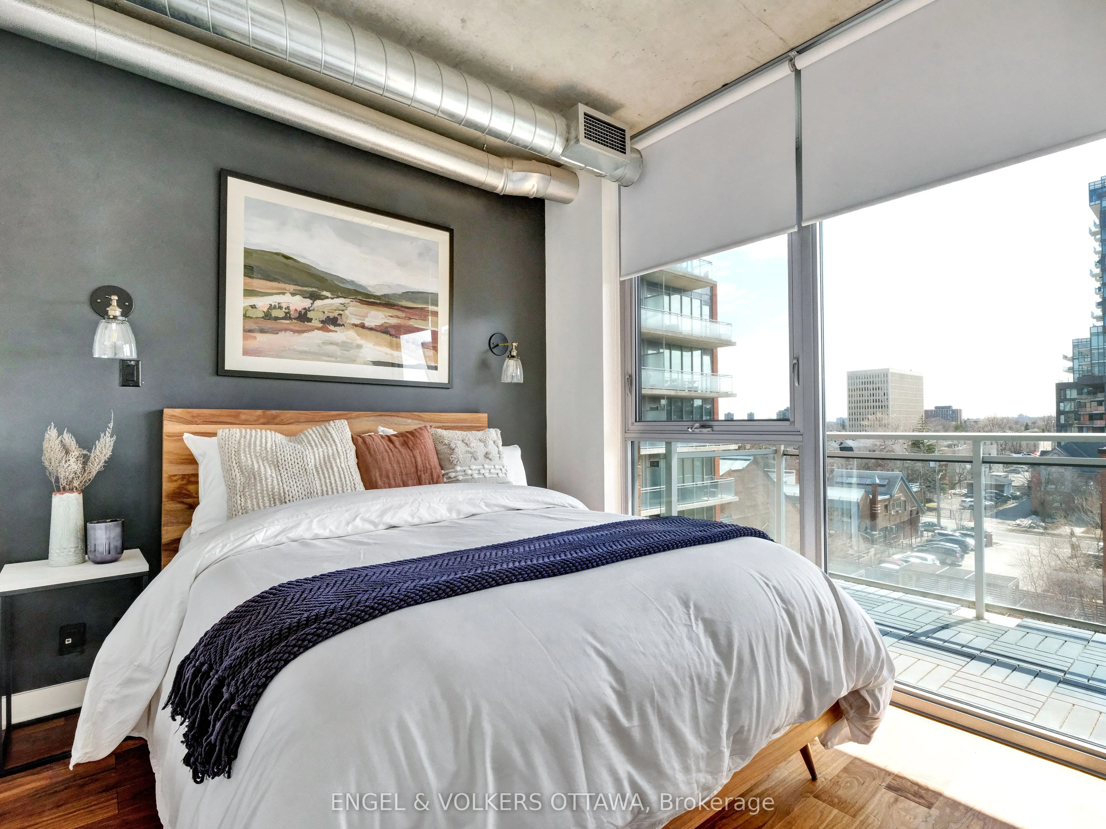 360 McLeod Street, #516