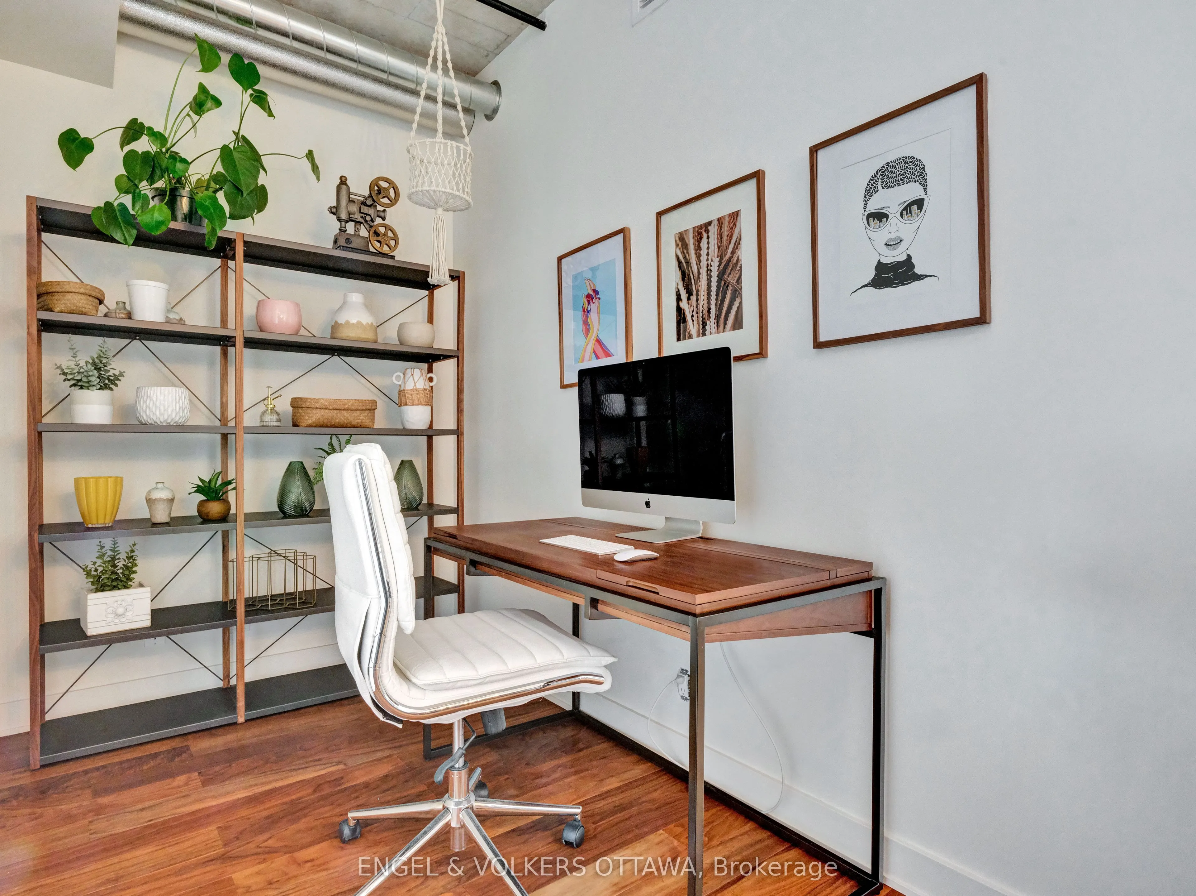 360 McLeod Street, #516