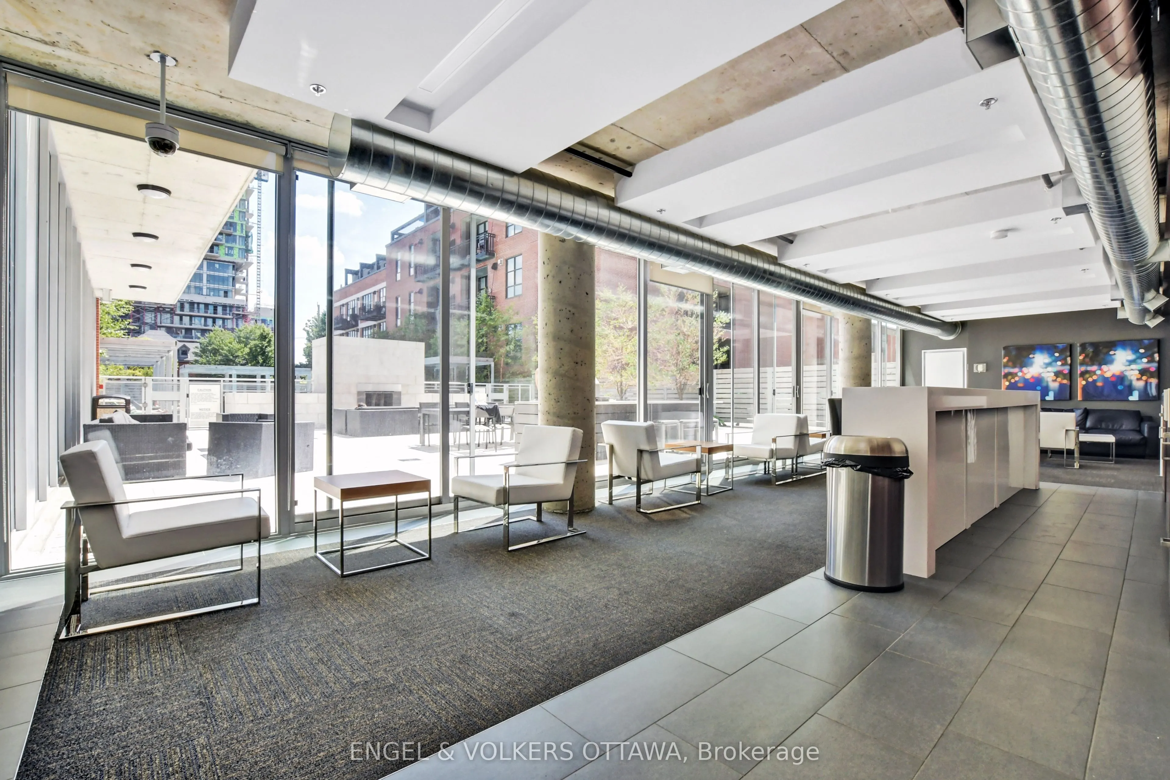 360 McLeod Street, #516