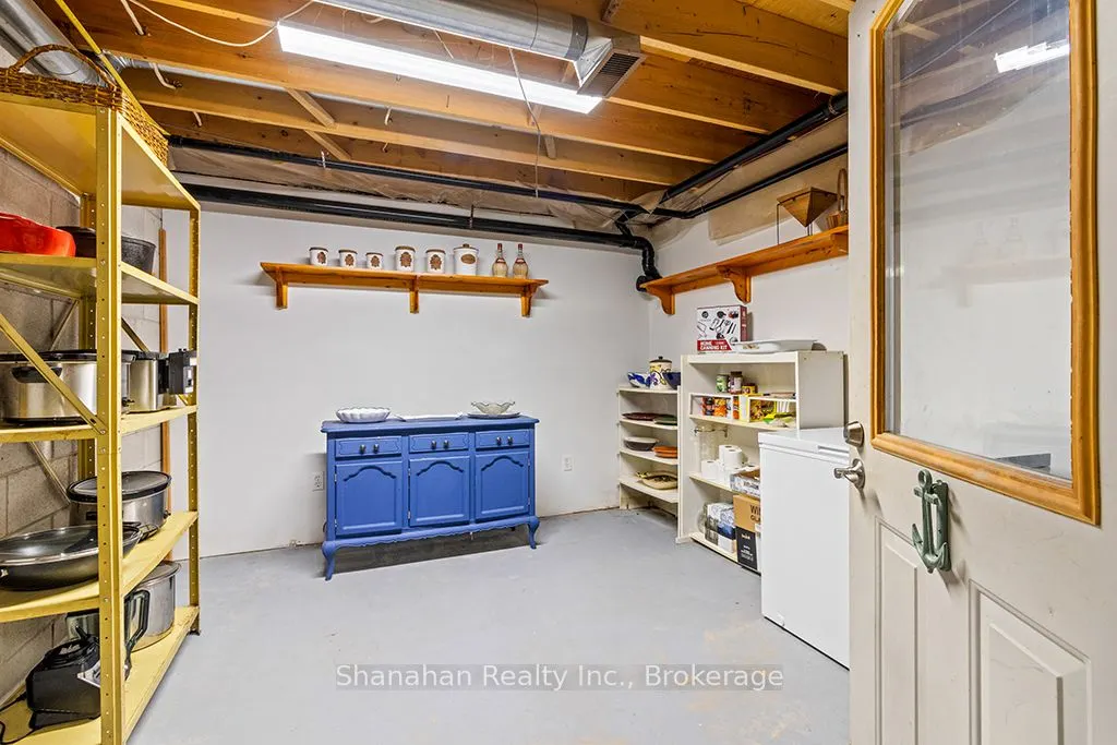 175 Warner Bay Road