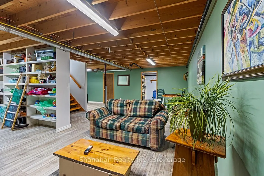 175 Warner Bay Road