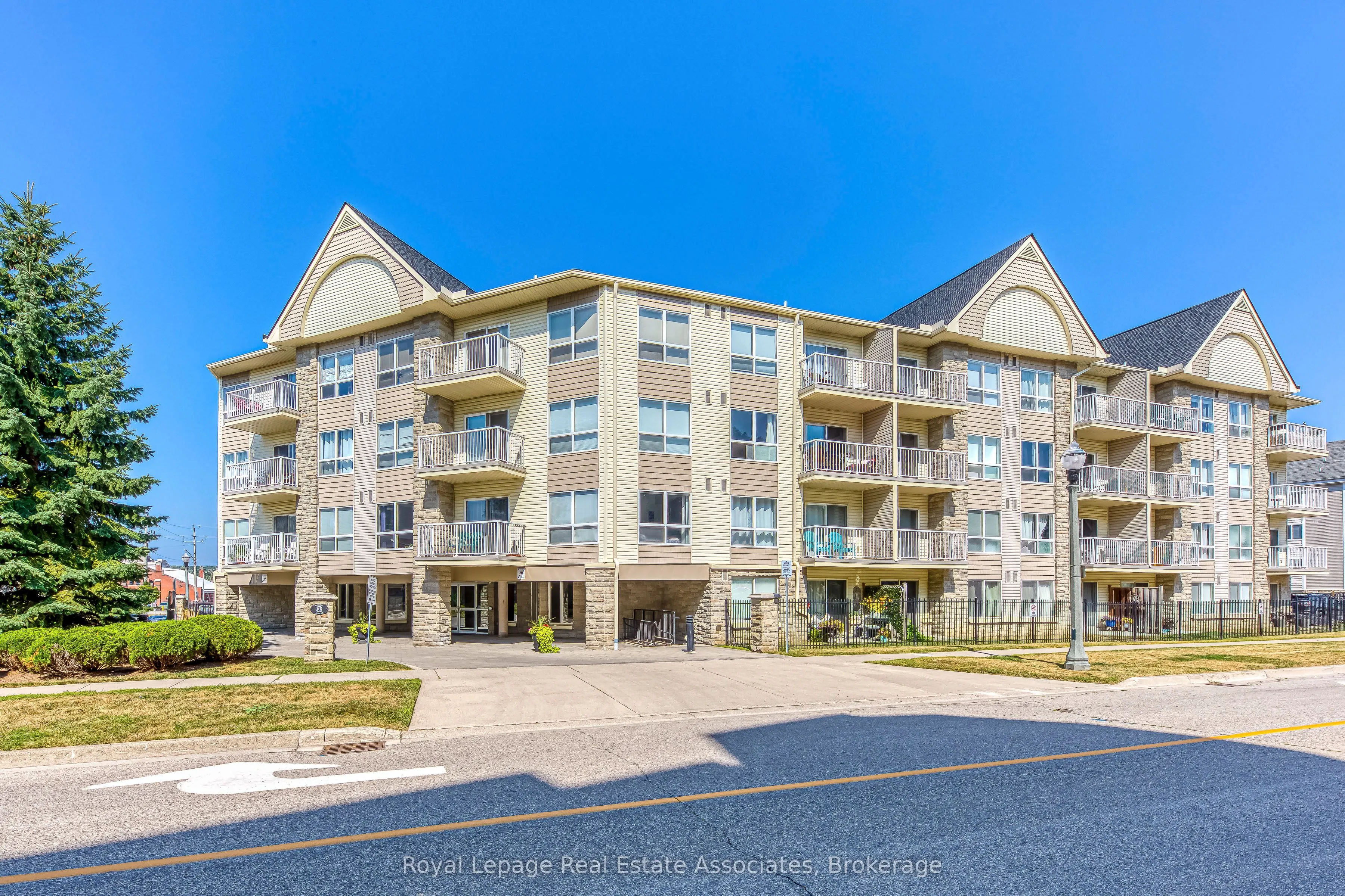 8 Harris Street, #309