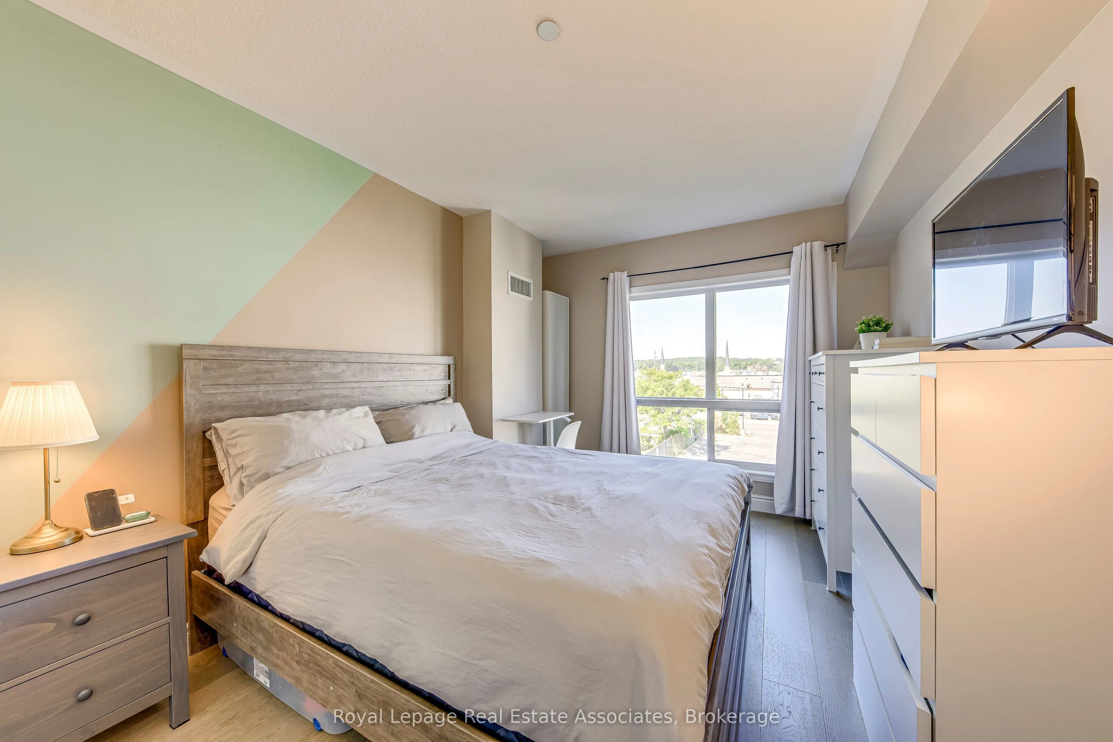 8 Harris Street, #309
