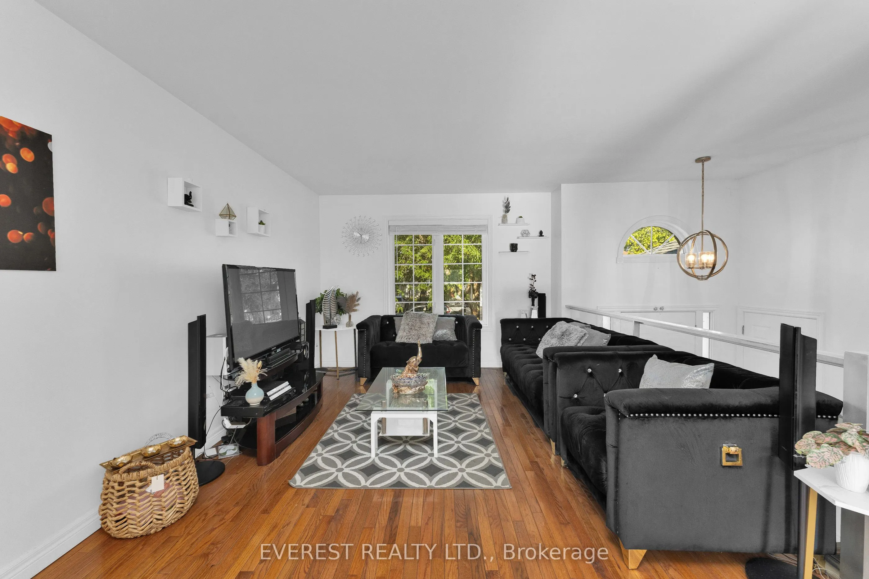 2385 Chateau Avenue