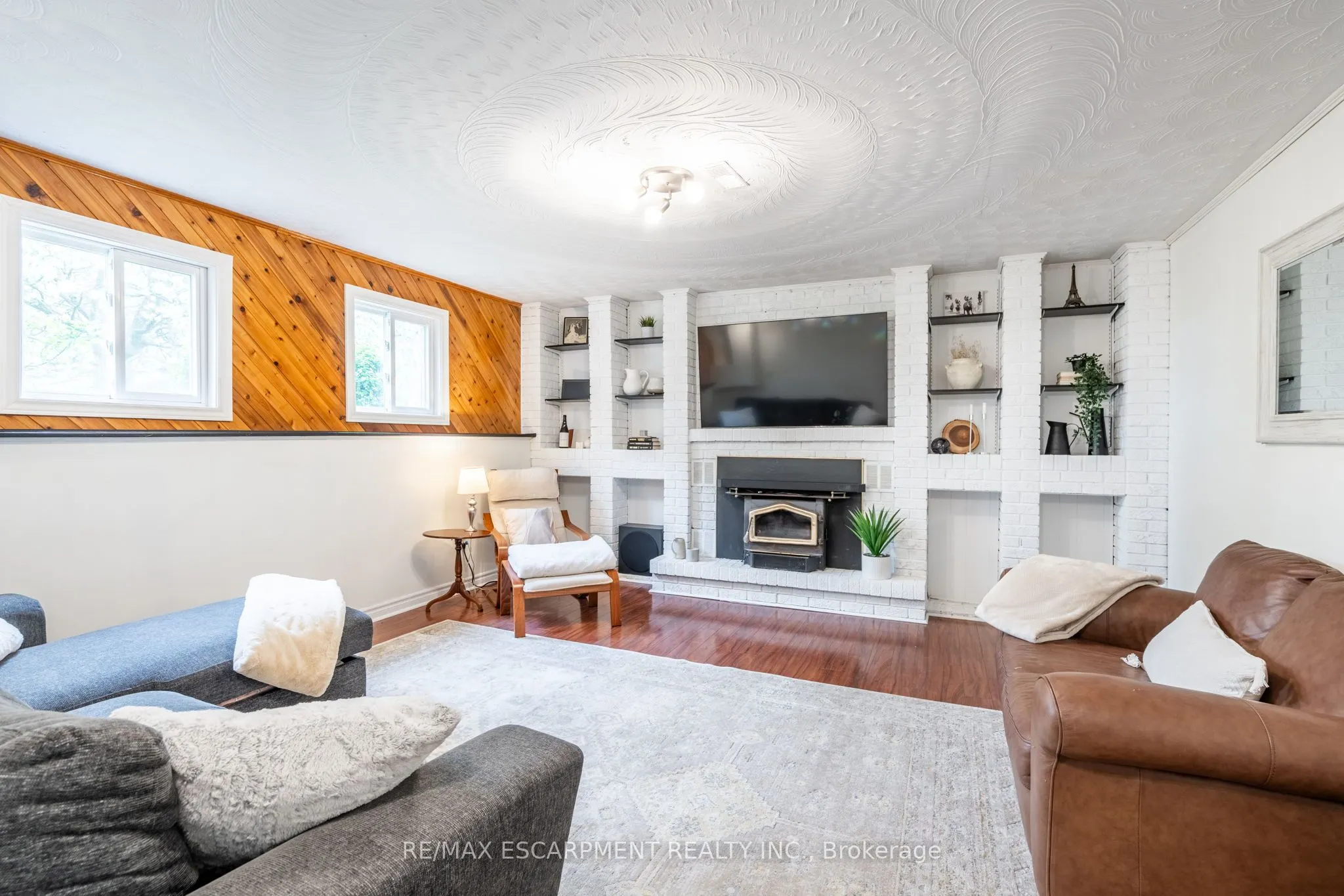 152 Concession 7 Road E