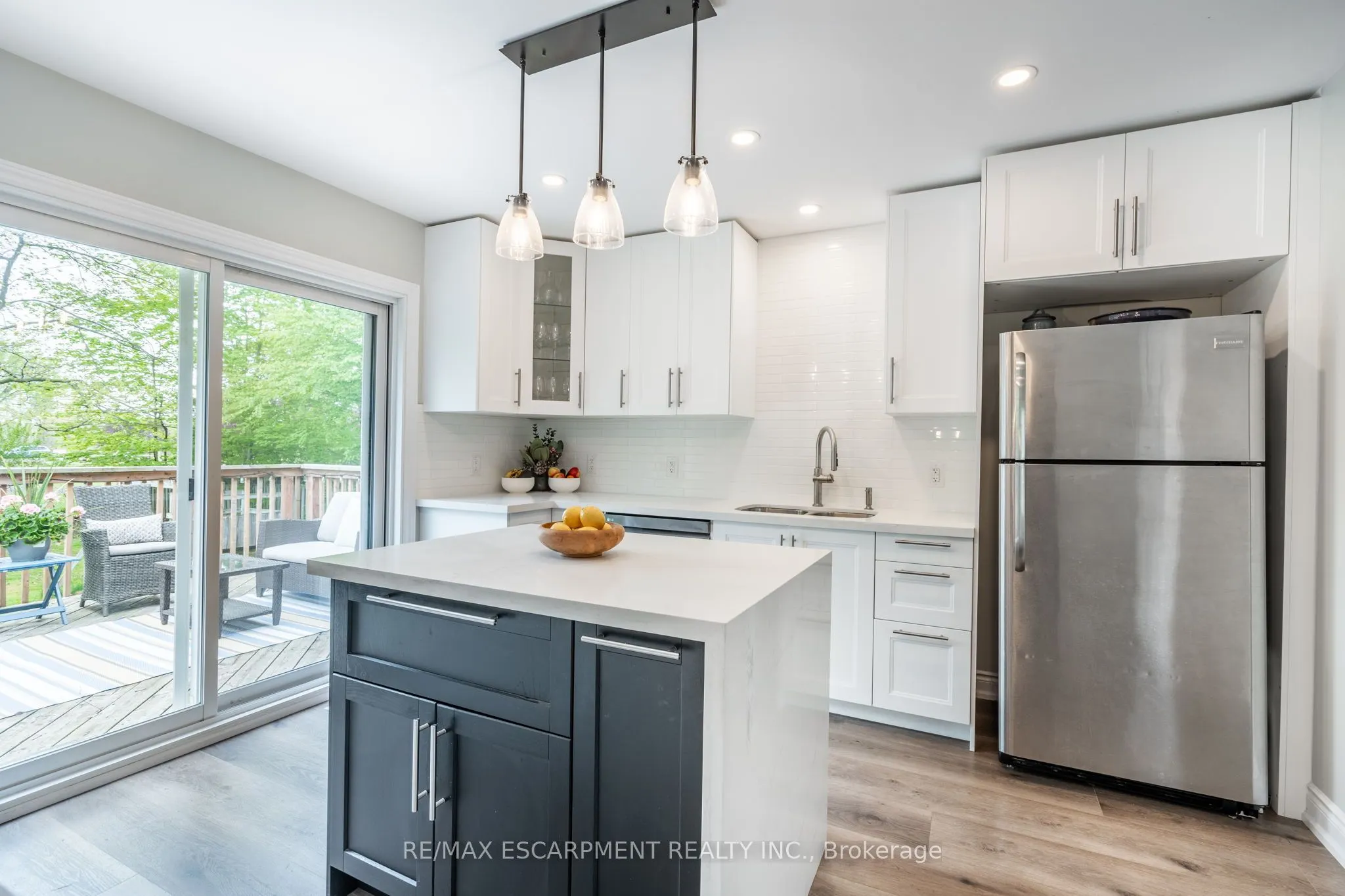 152 Concession 7 Road E