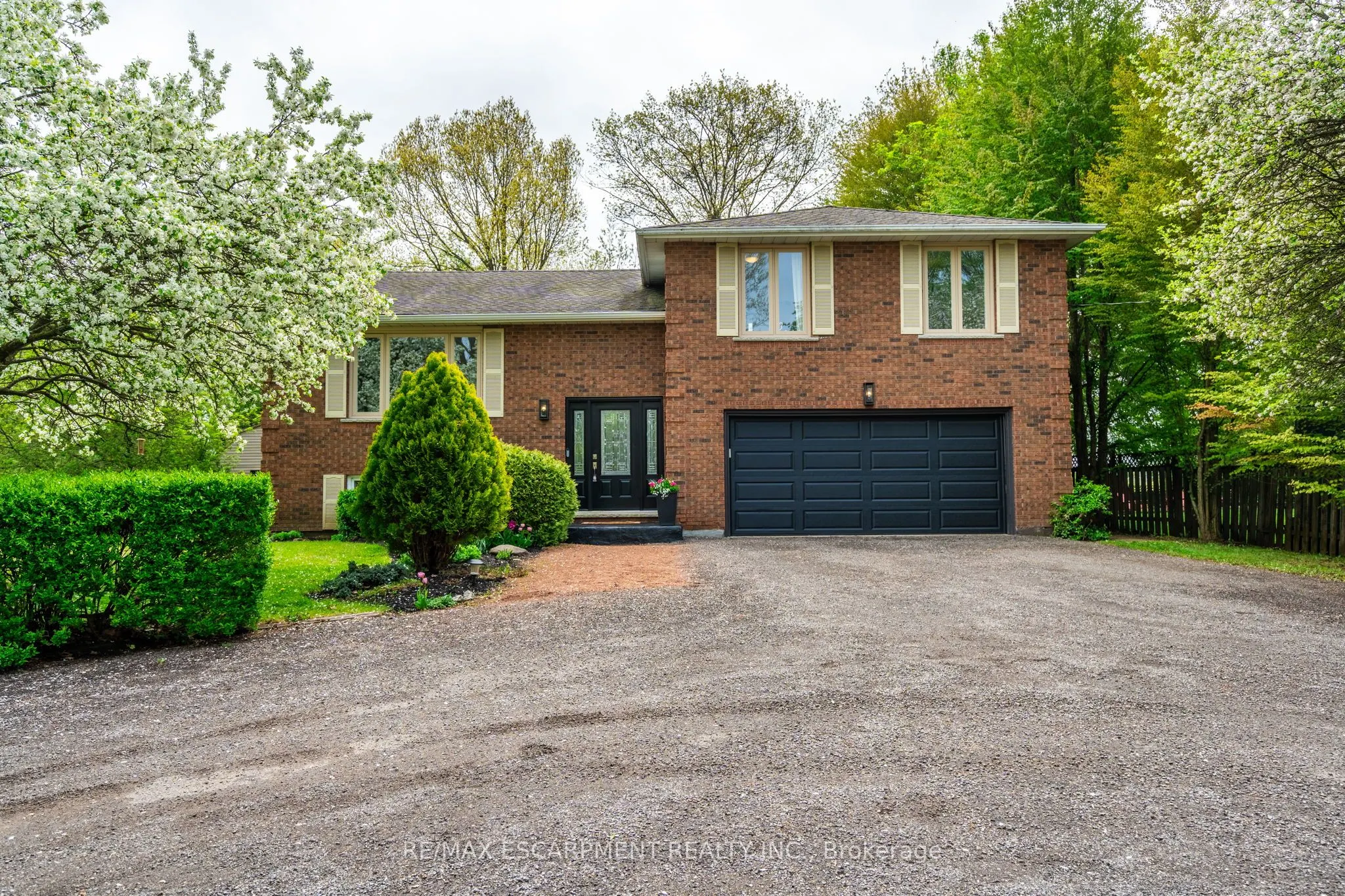 152 Concession 7 Road E