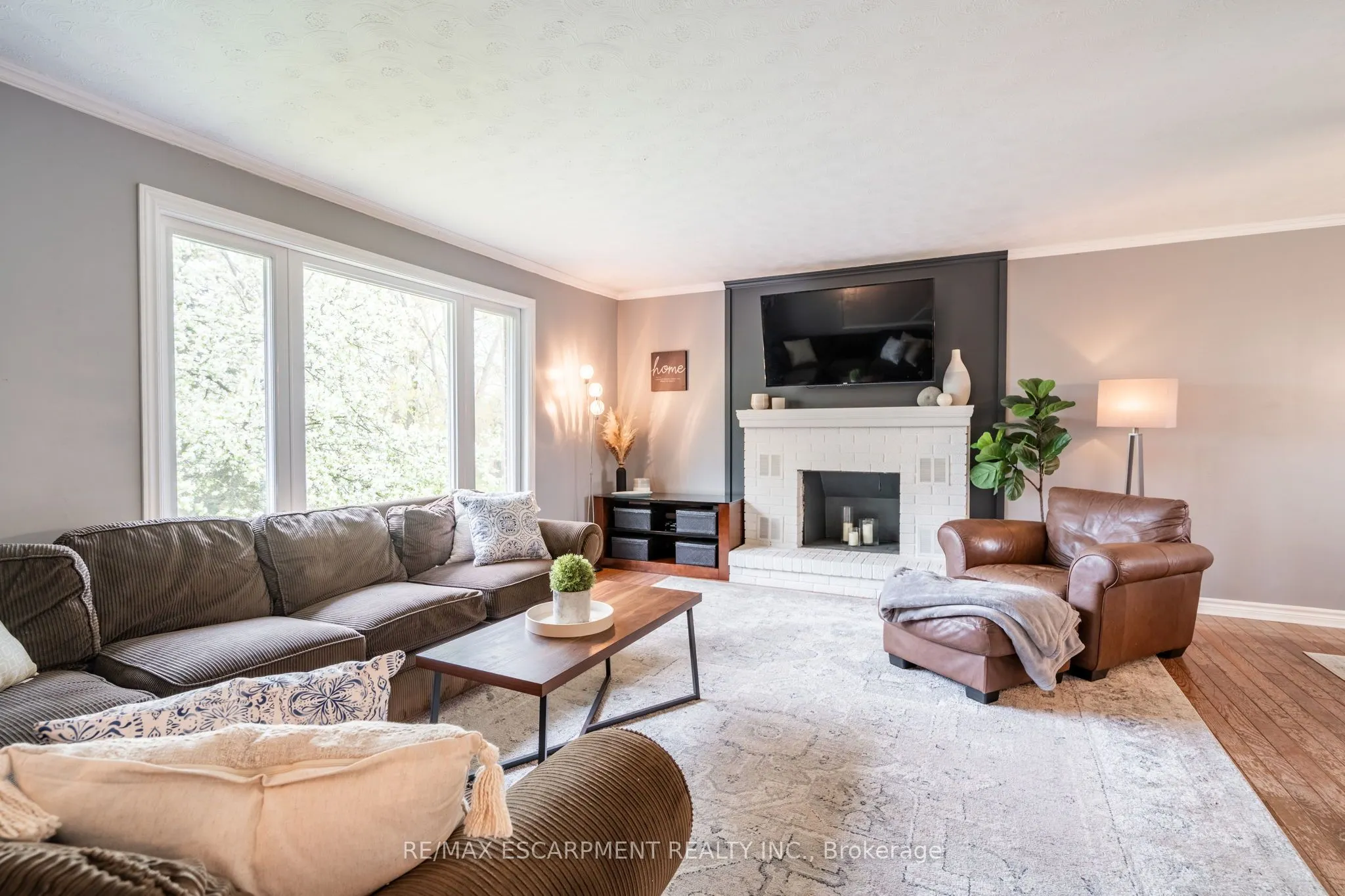 152 Concession 7 Road E
