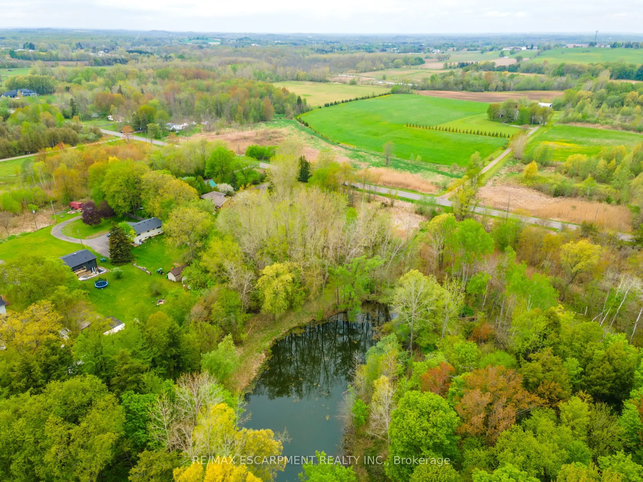 152 Concession 7 Road E
