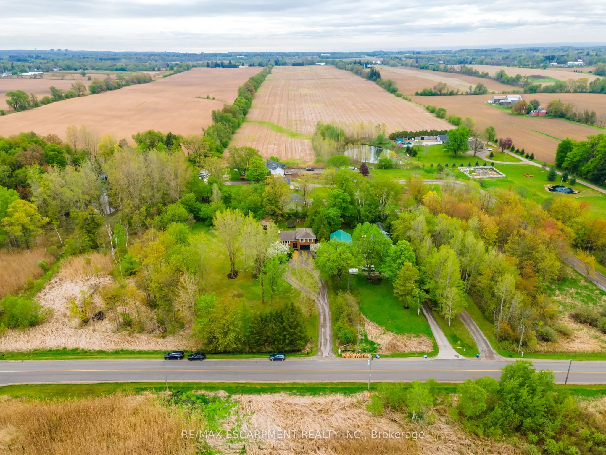 152 Concession 7 Road E