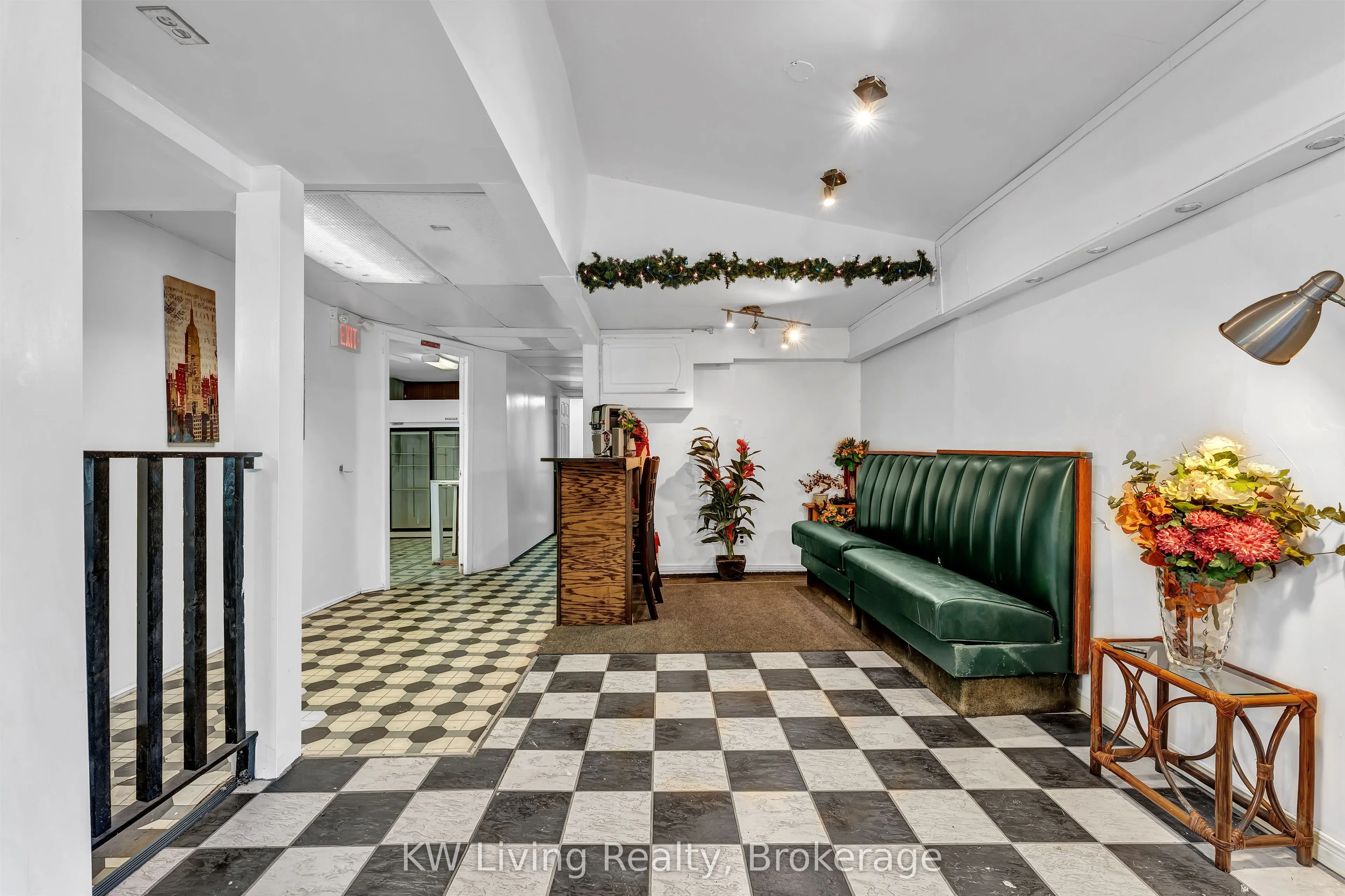 2030 Kirkfield Road
