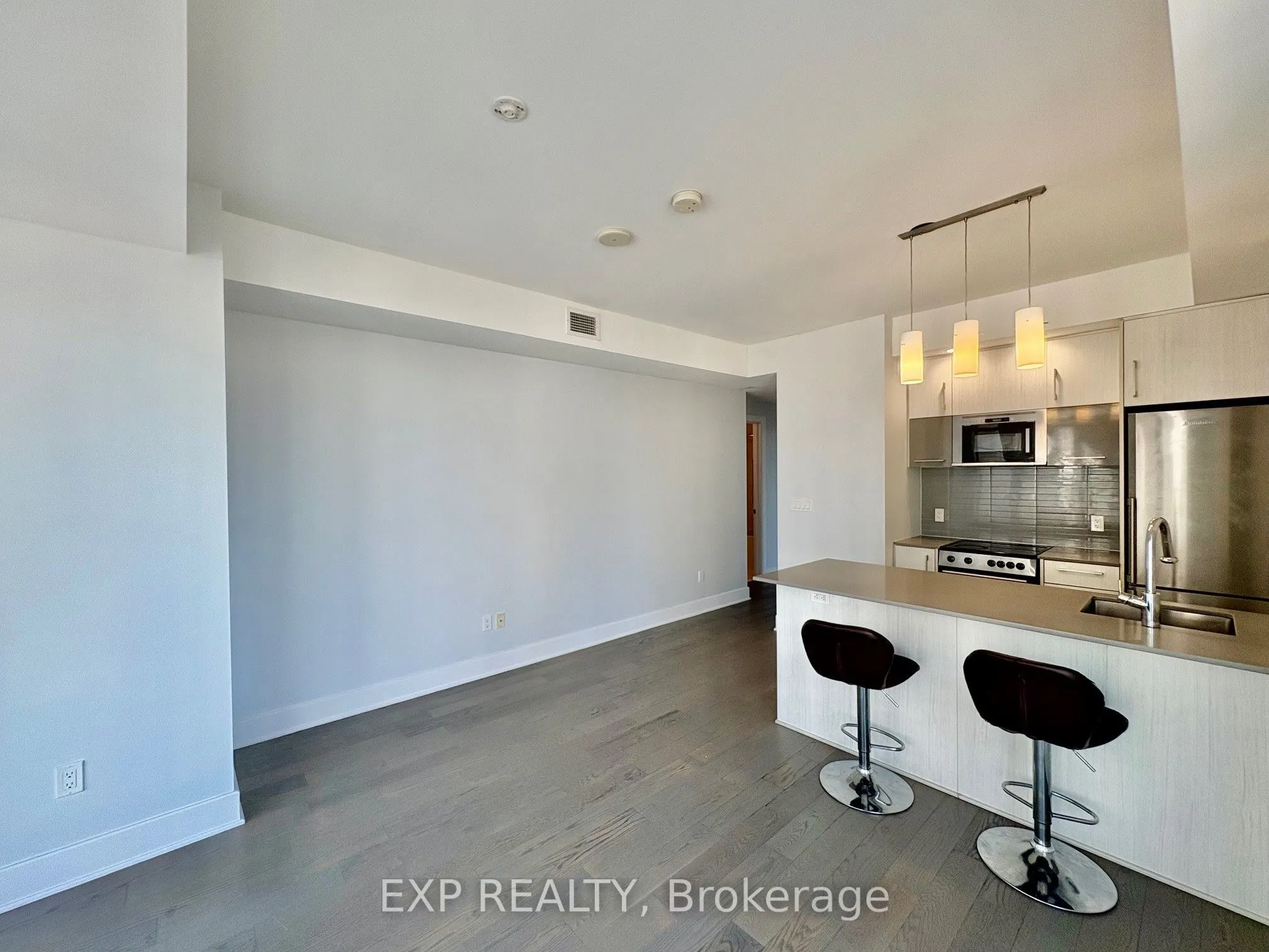 255 Bay Street, #1103