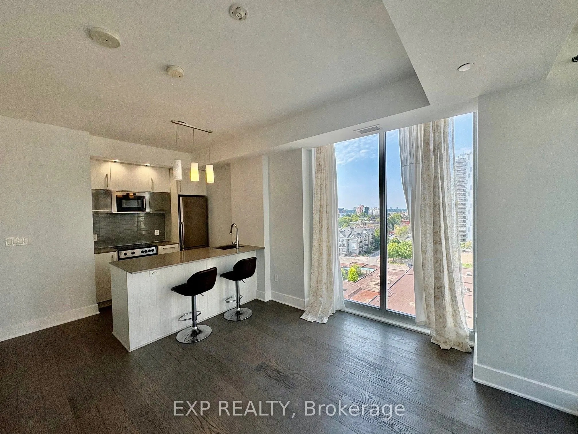 255 Bay Street, #1103