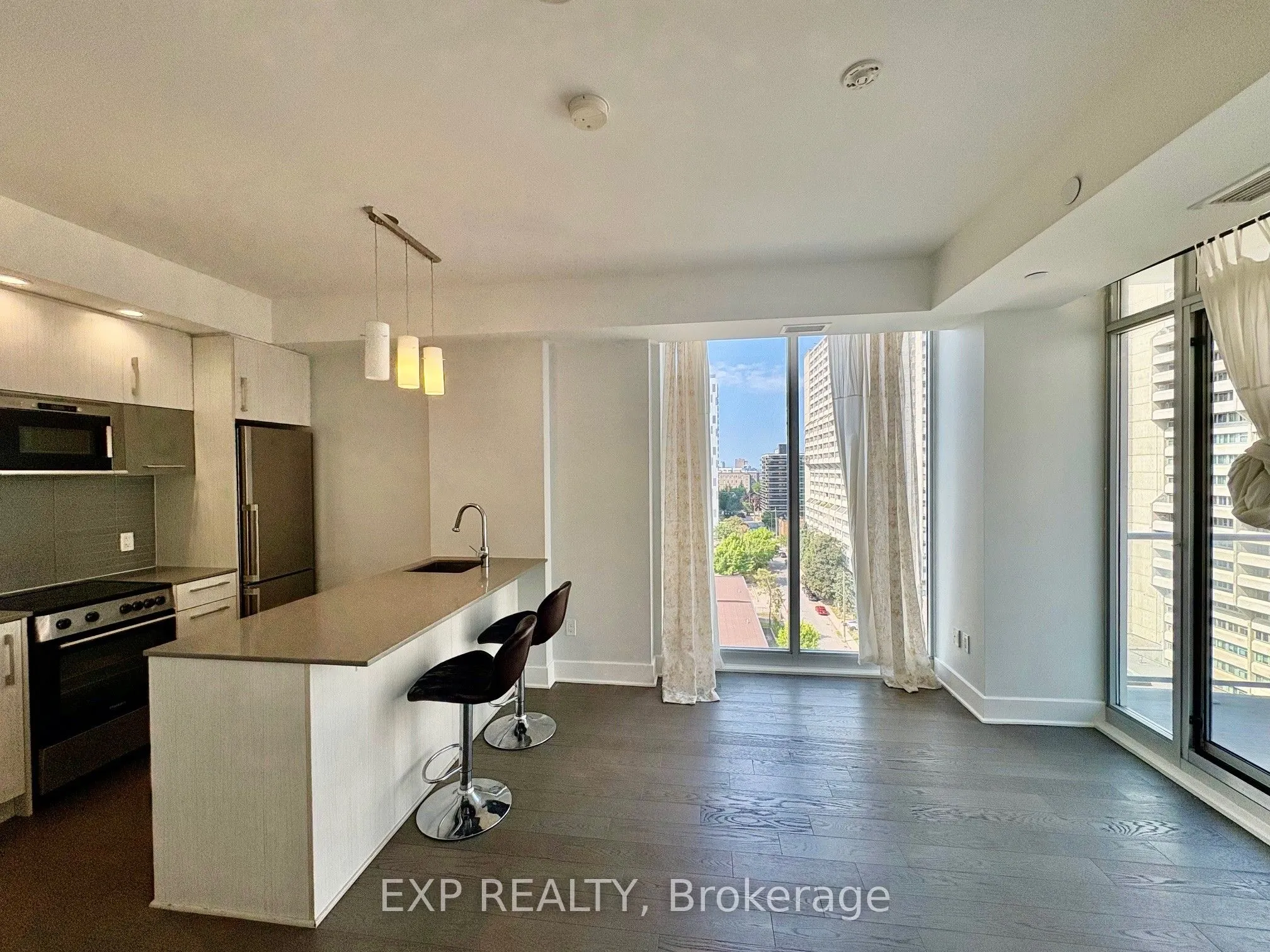 255 Bay Street, #1103