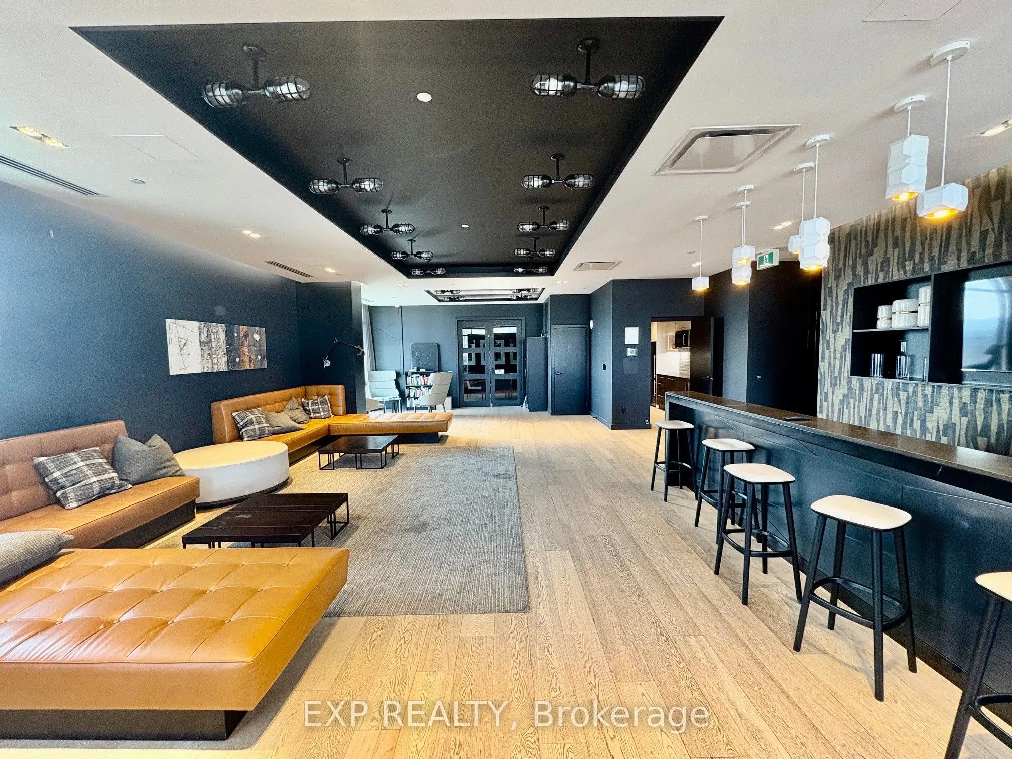 255 Bay Street, #1103
