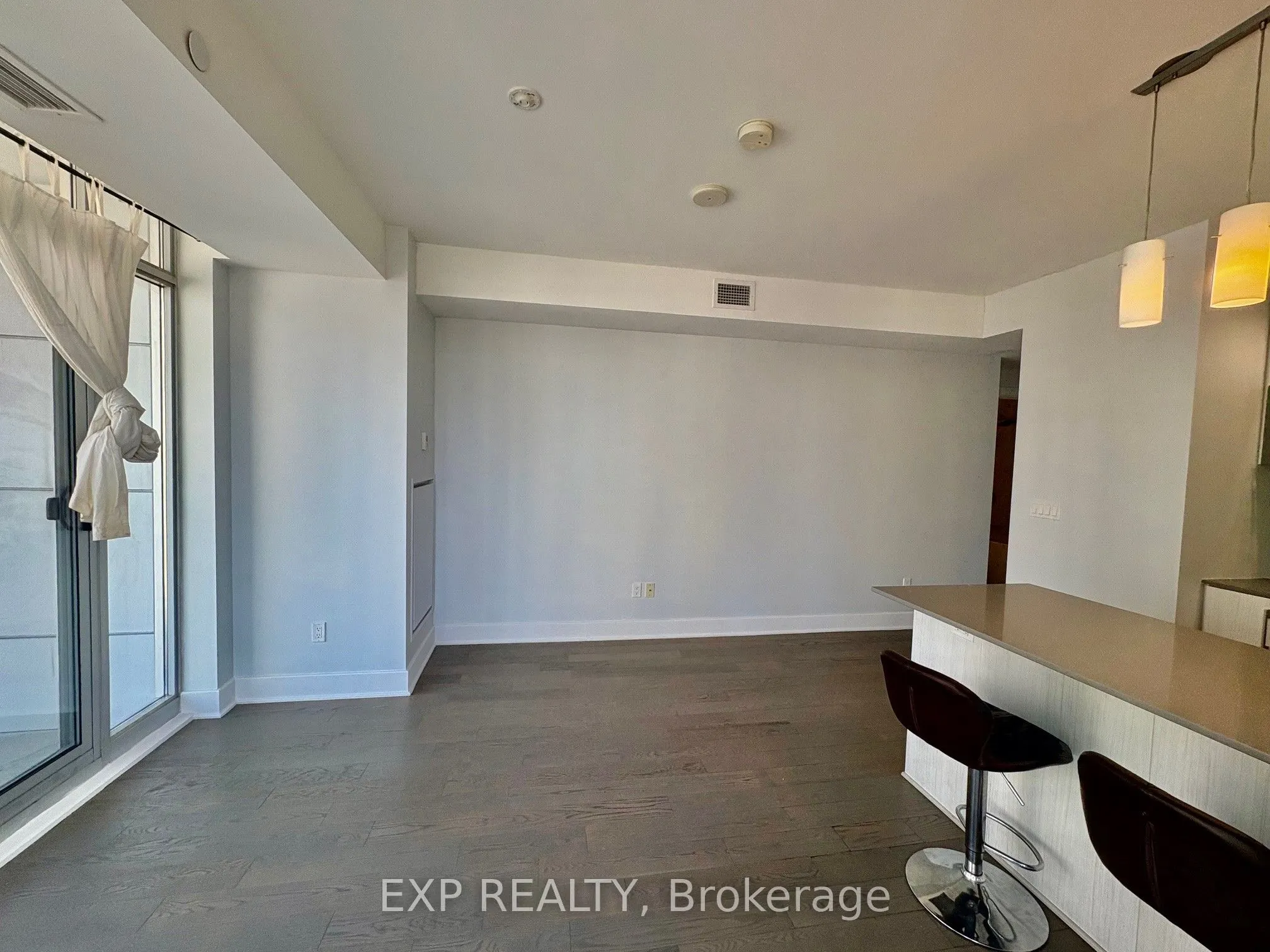 255 Bay Street, #1103