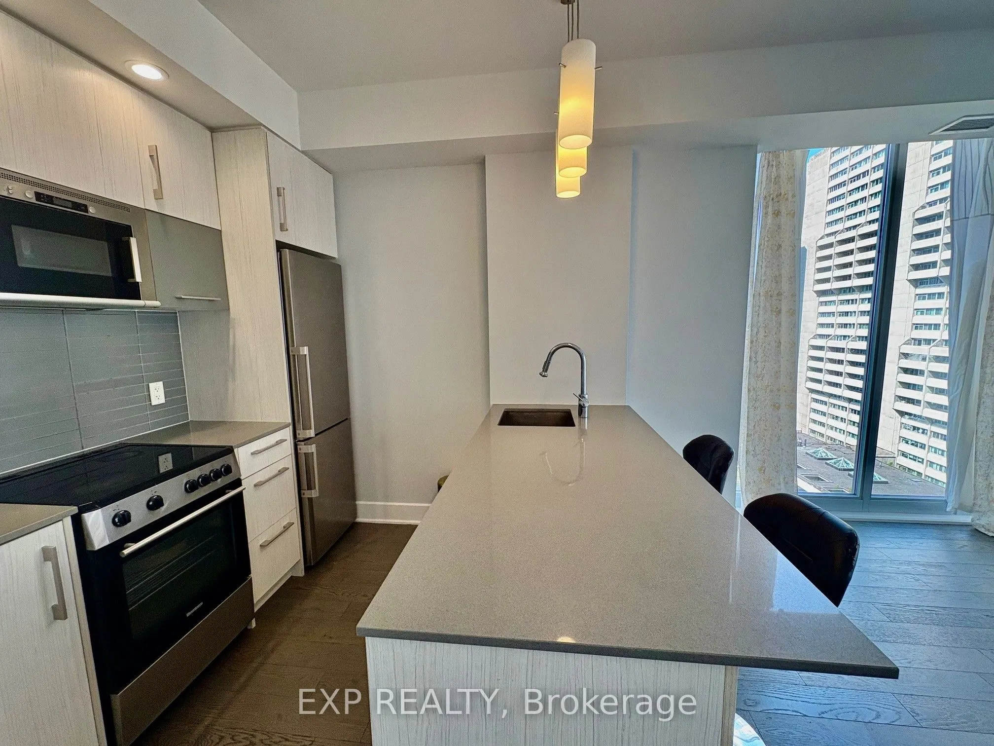 255 Bay Street, #1103
