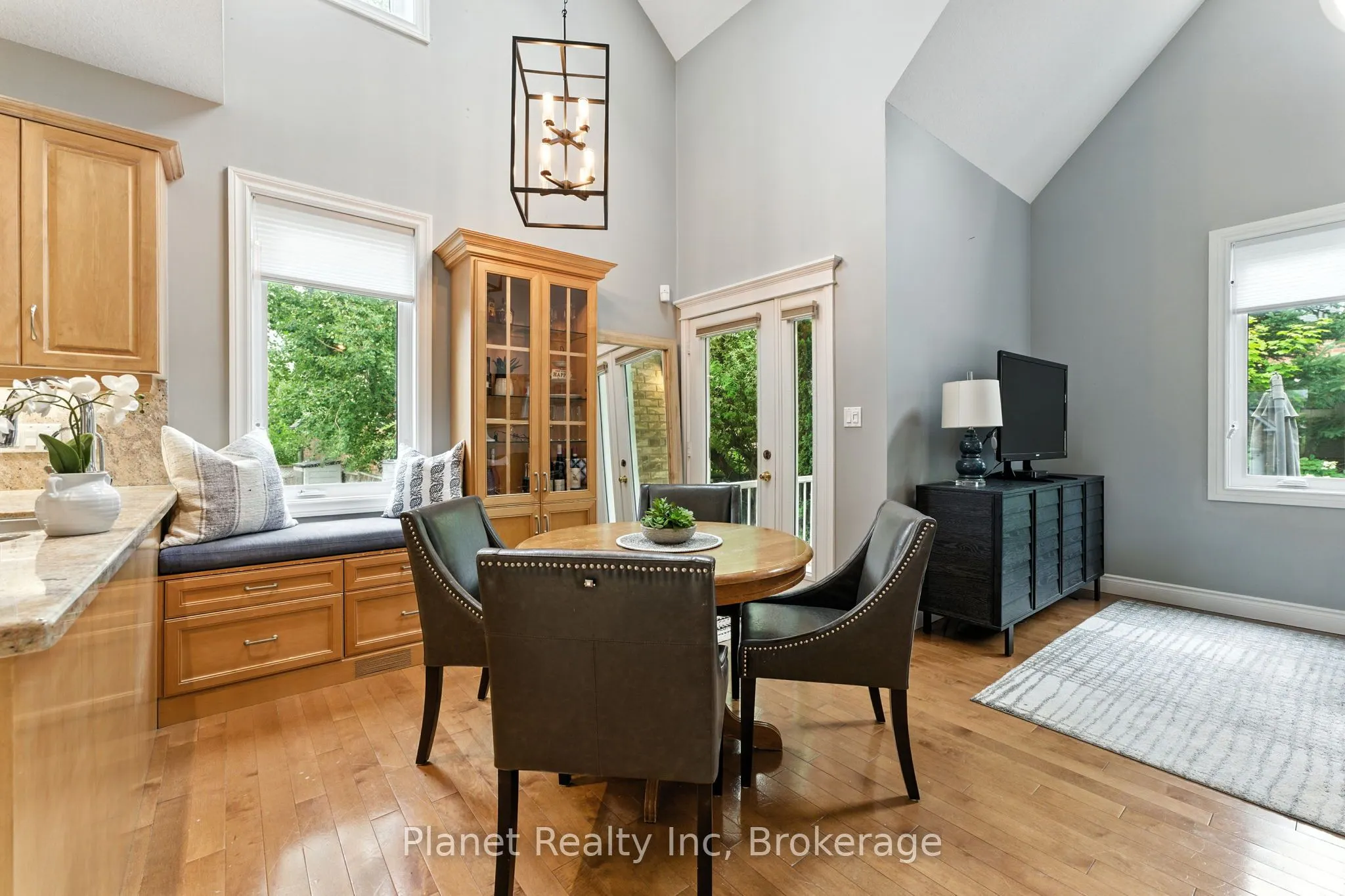 63 Truesdale Crescent