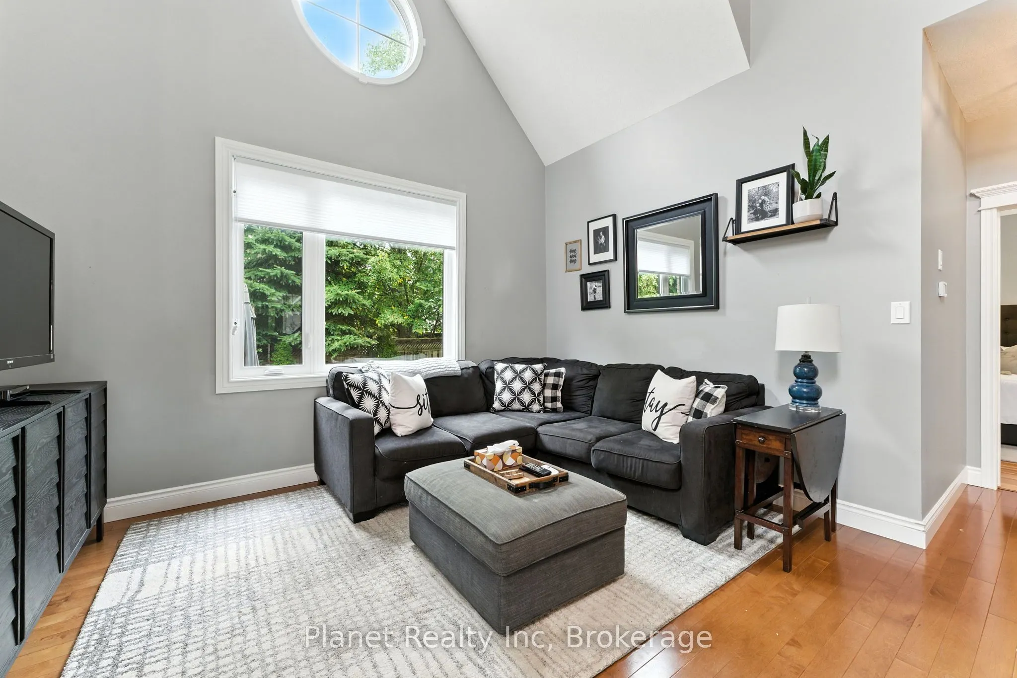 63 Truesdale Crescent
