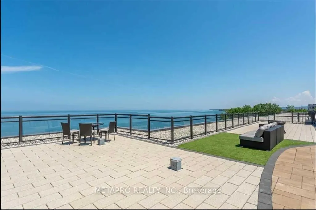 35 Southshore Crescent, #222
