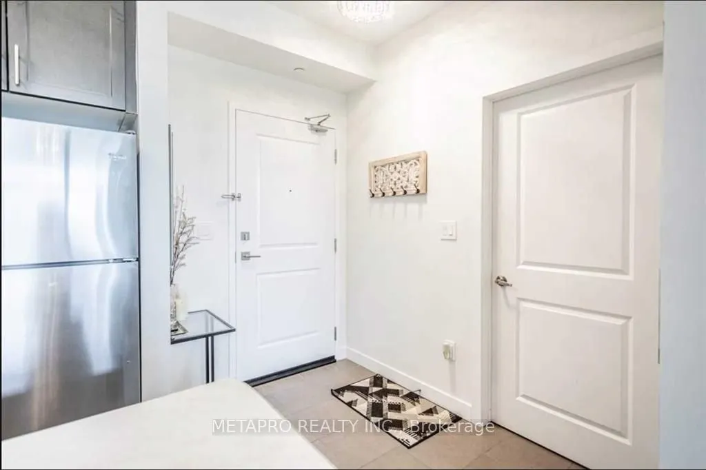 35 Southshore Crescent, #222