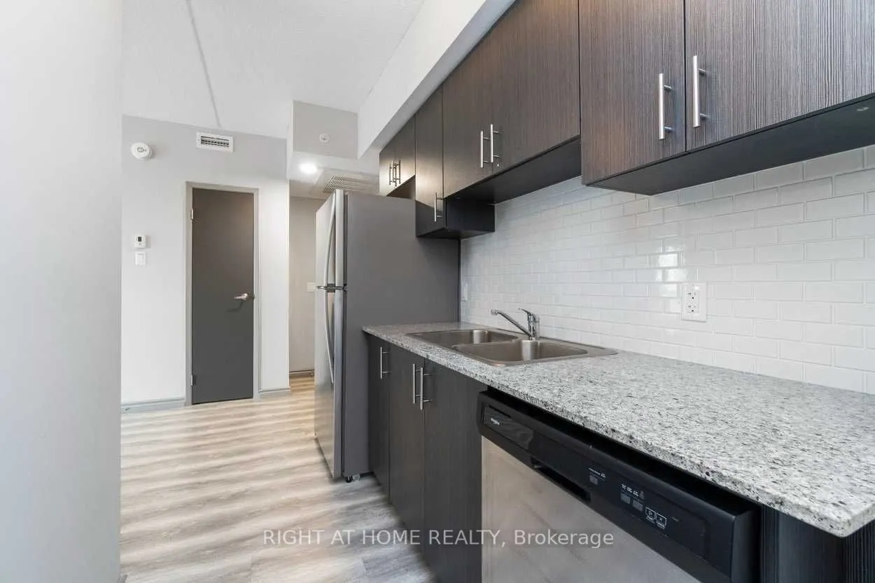 275 Larch Street S, #F114