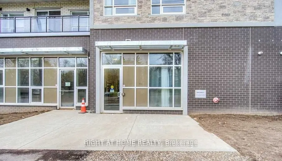 275 Larch Street S, #F114