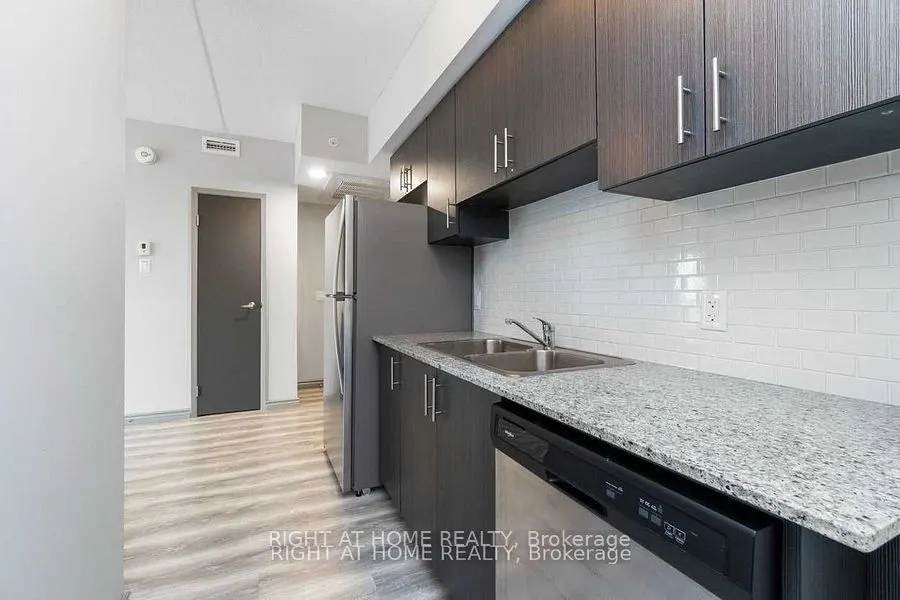 275 Larch Street S, #F114