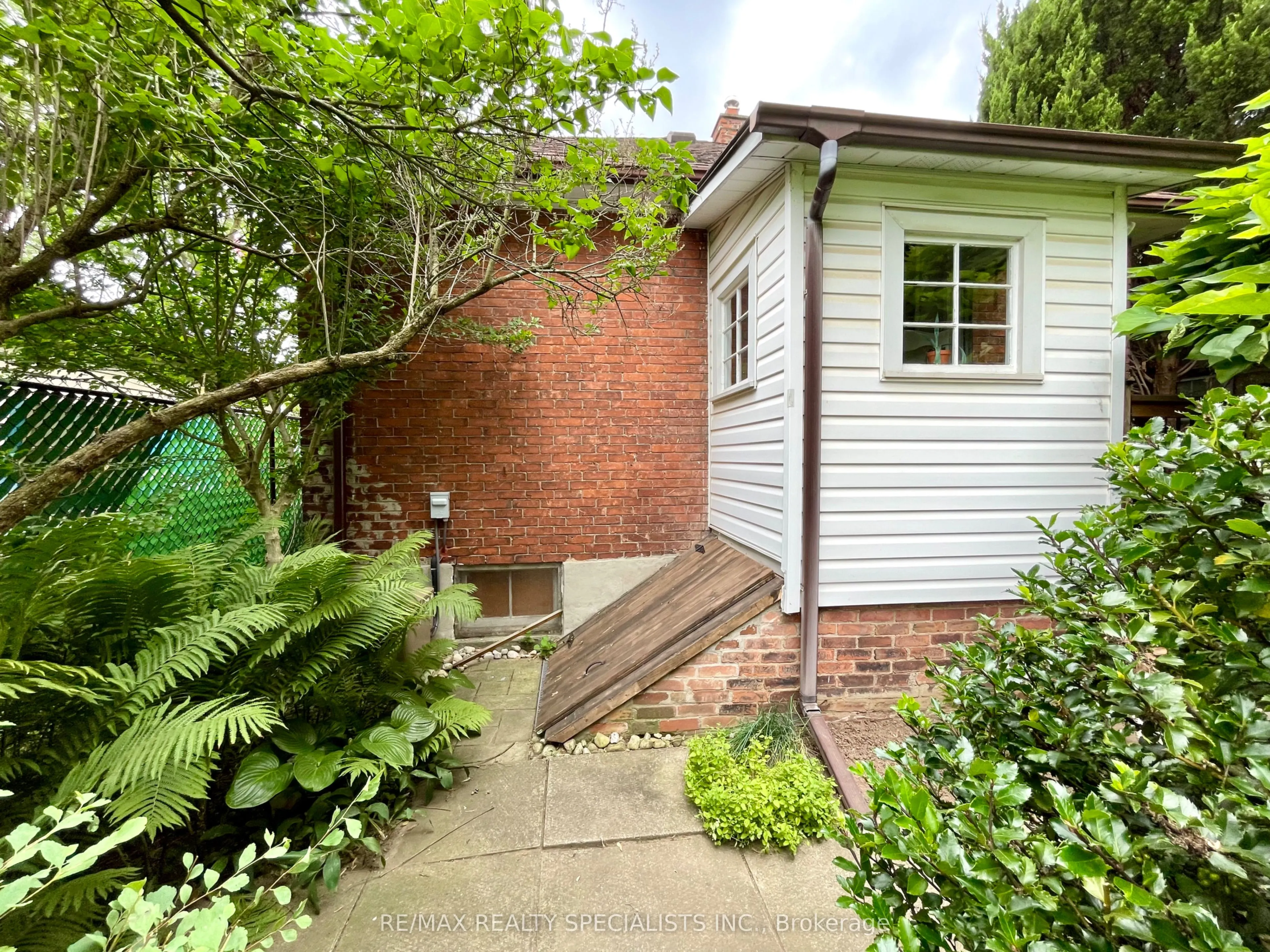 56 Woodland Avenue