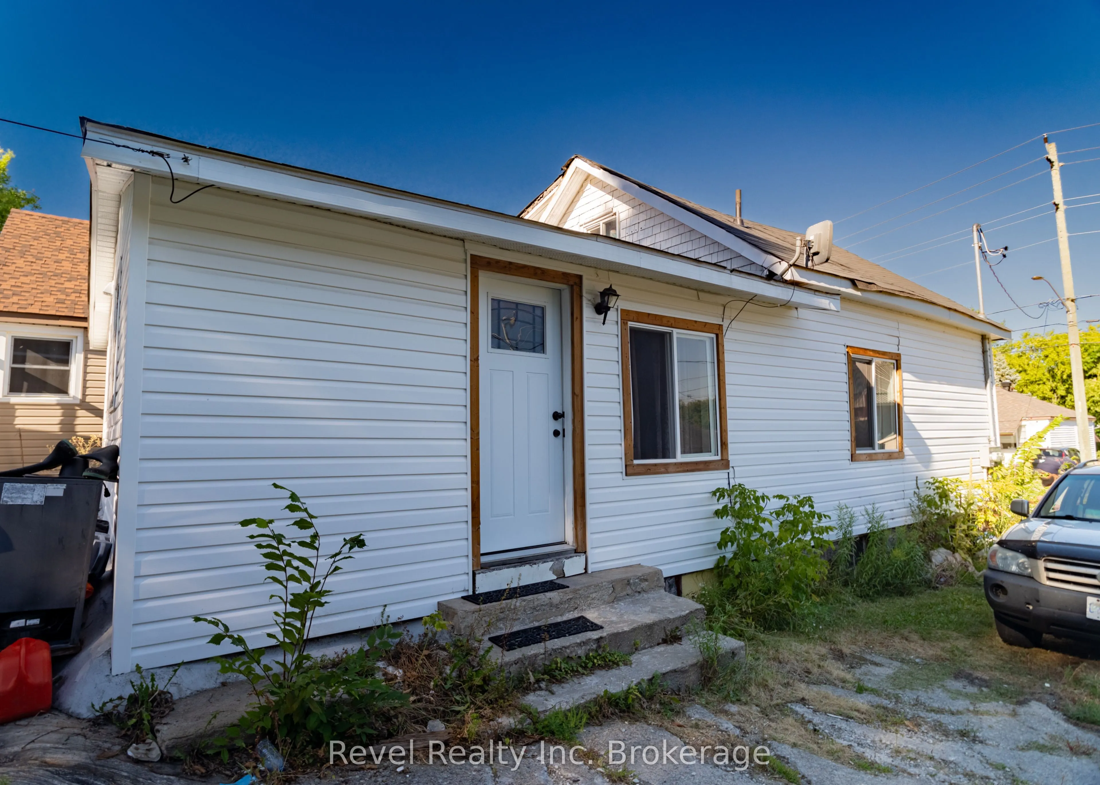 243 Princess Street E