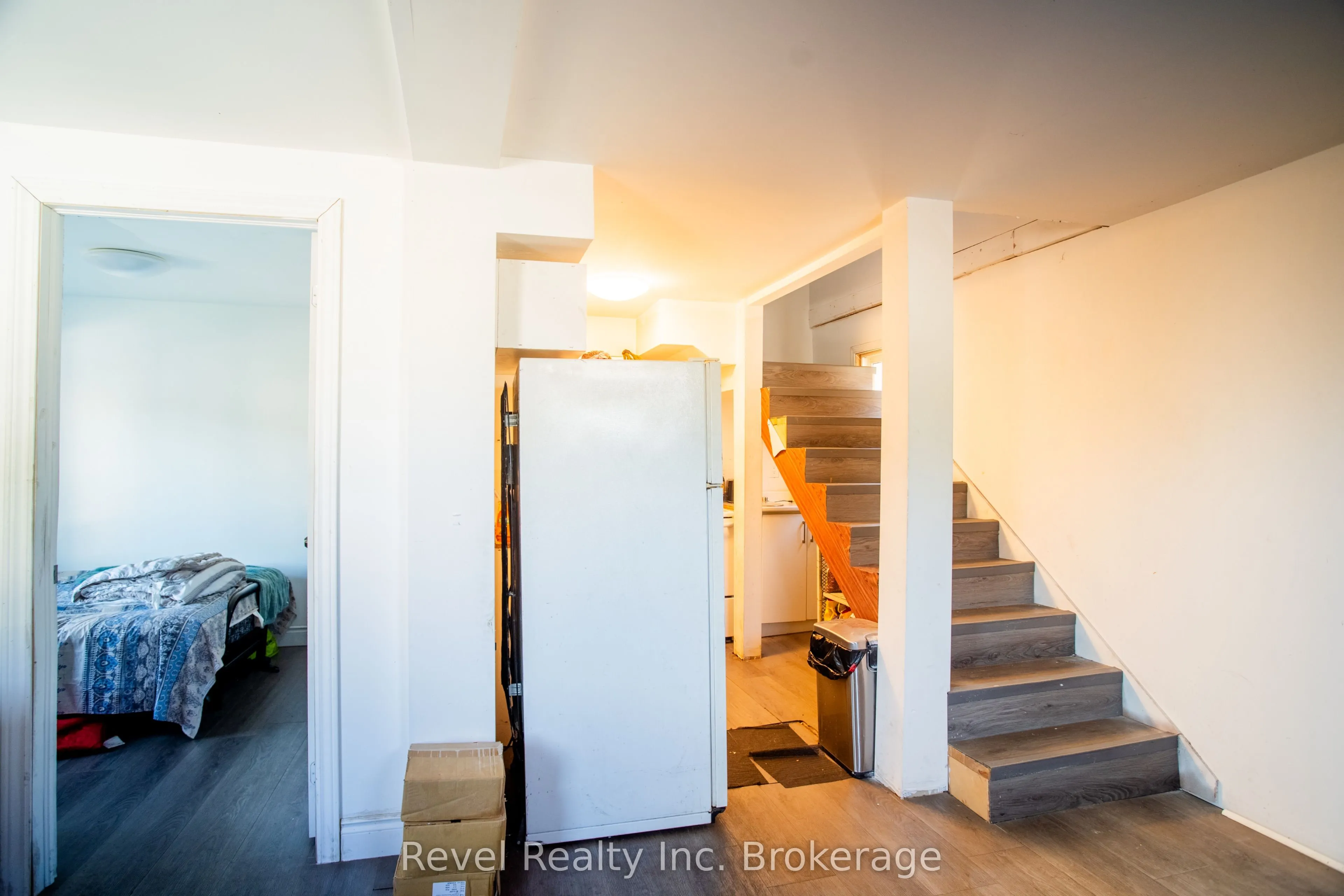 243 Princess Street E