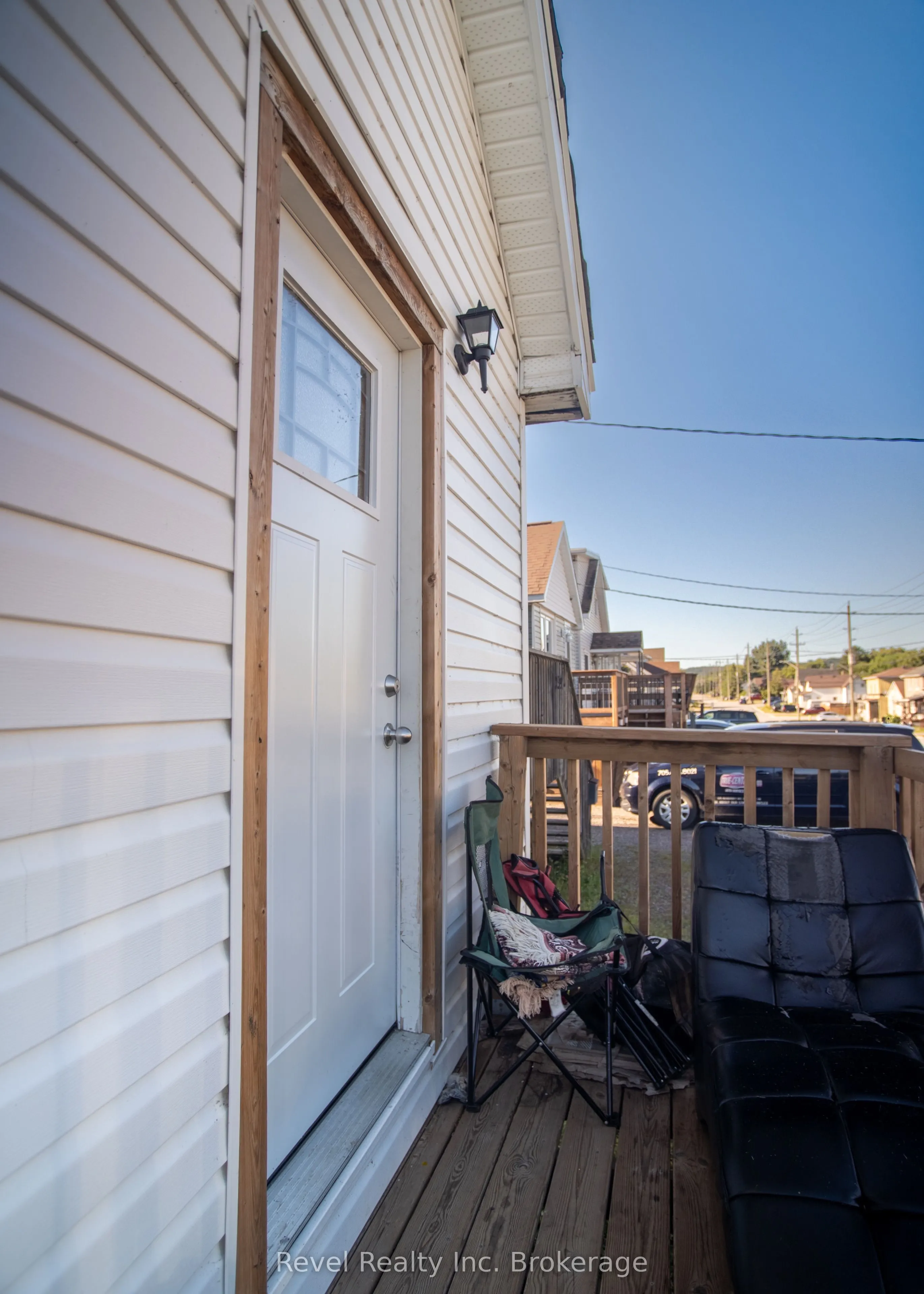 243 Princess Street E