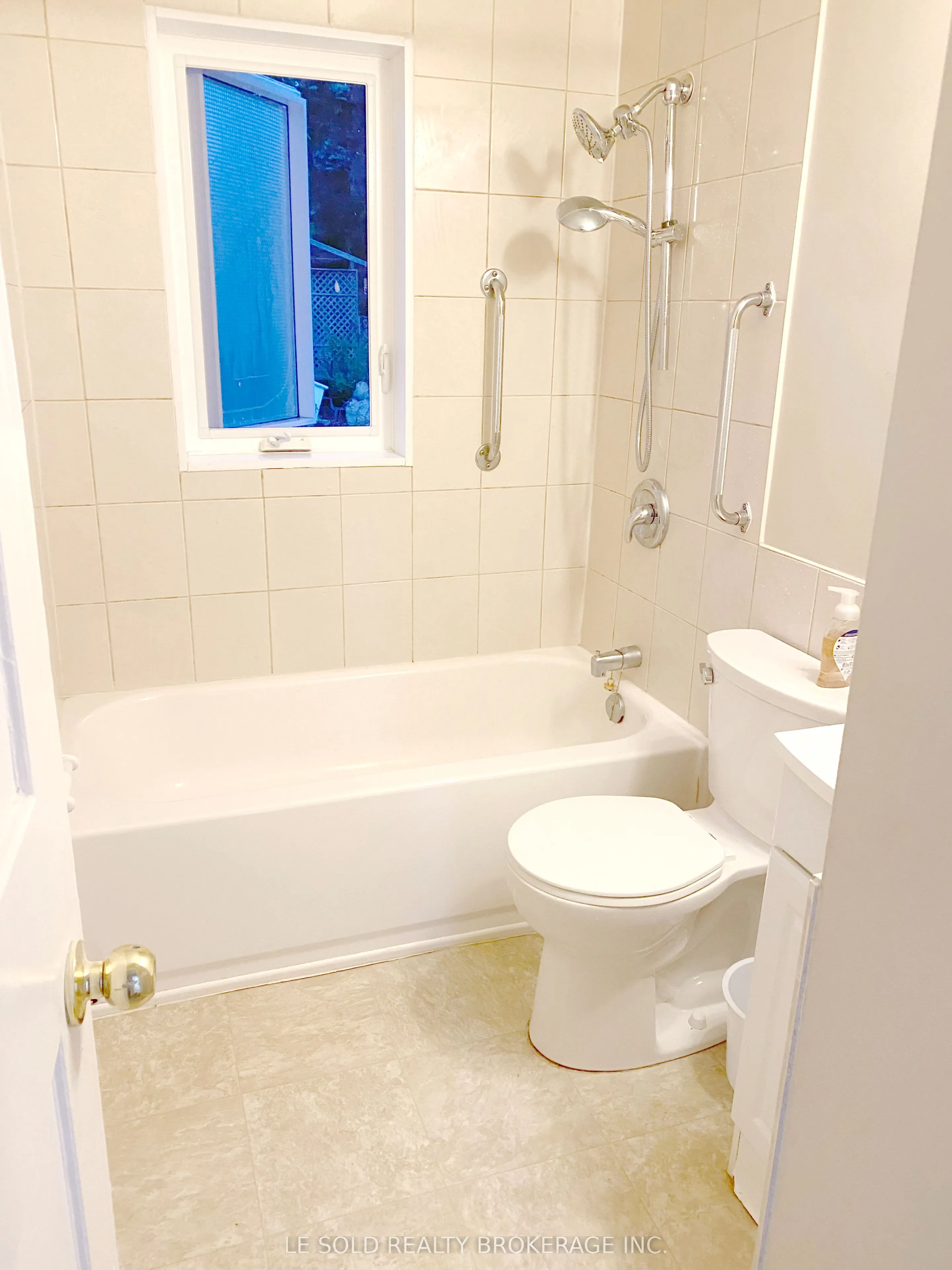 130 Leland Street, #1st Floor Room