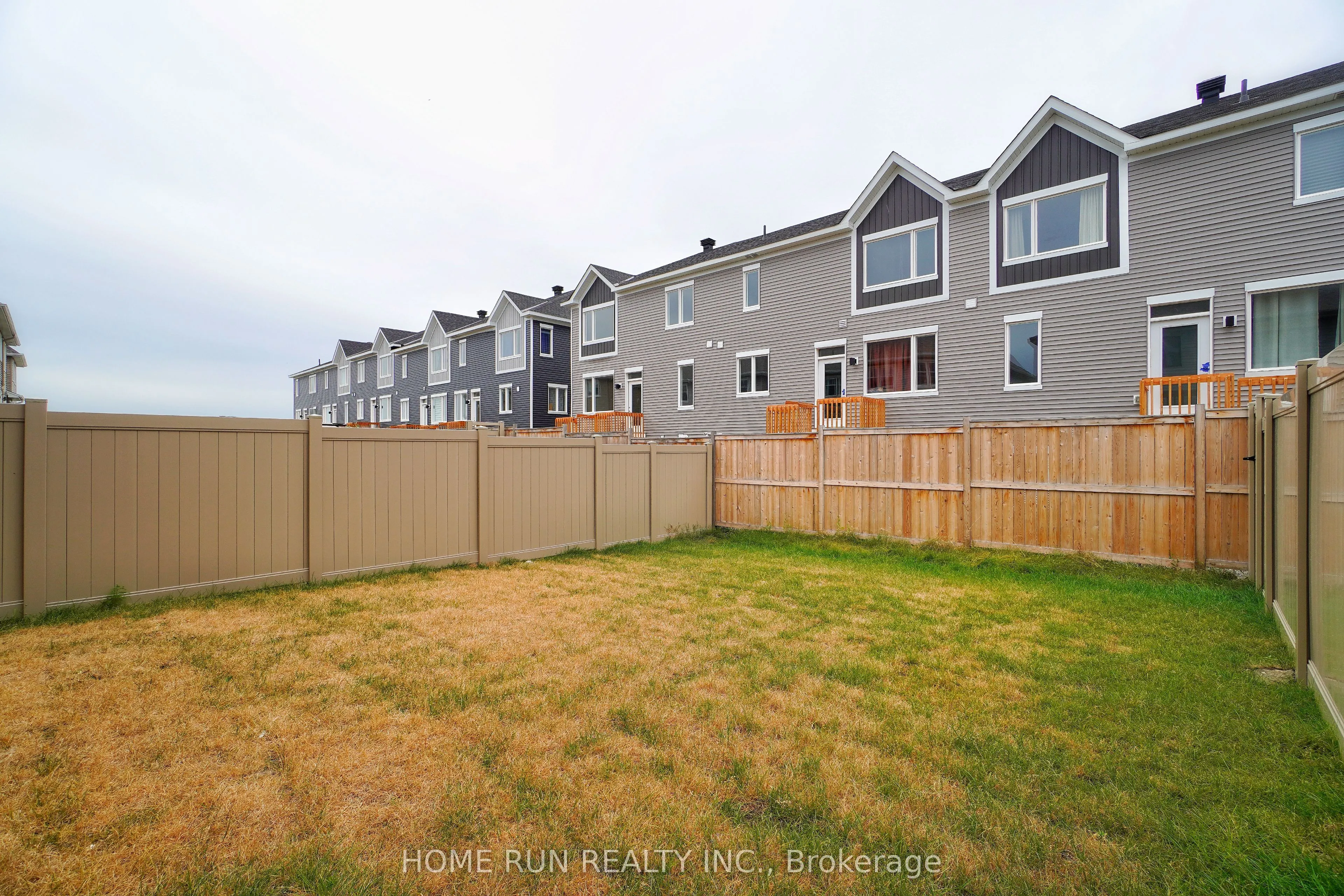 517 Sonmarg Crescent