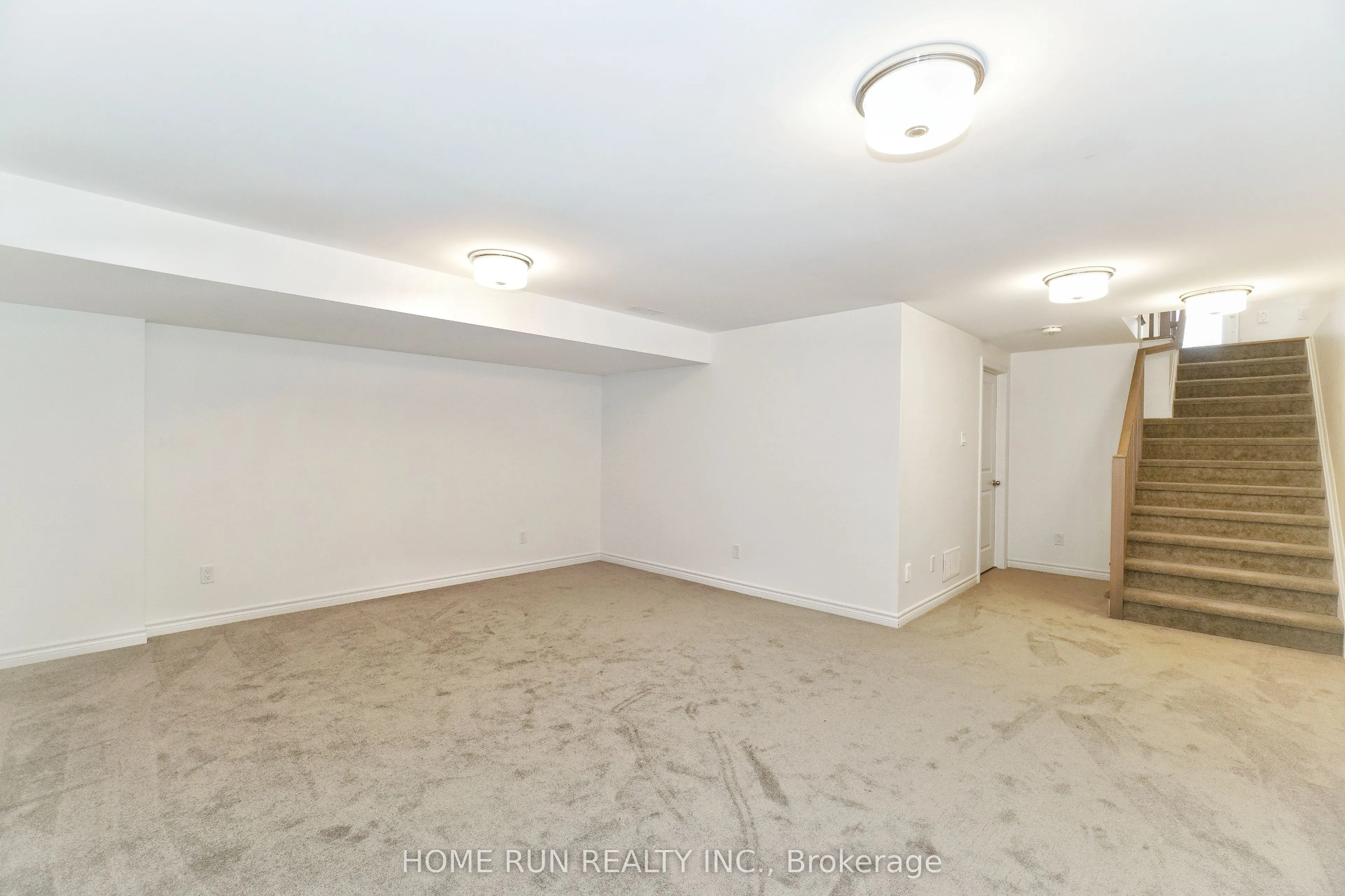 517 Sonmarg Crescent